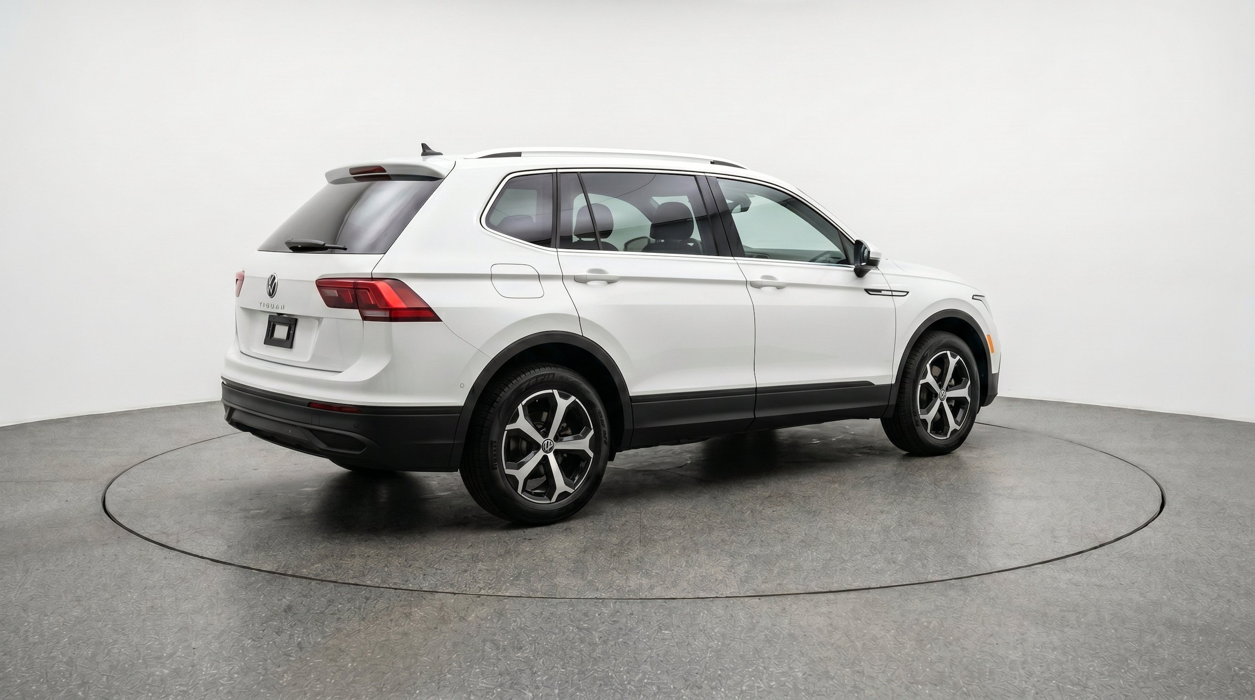 Thumbnail: 2026 Volkswagen Tiguan - 9