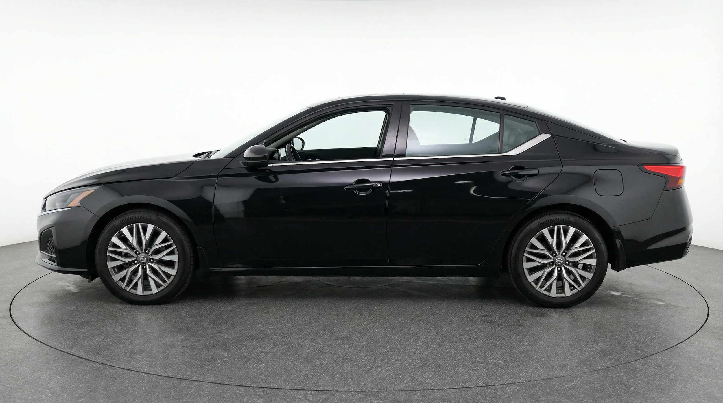 Thumbnail: 2025 Nissan Altima - 4