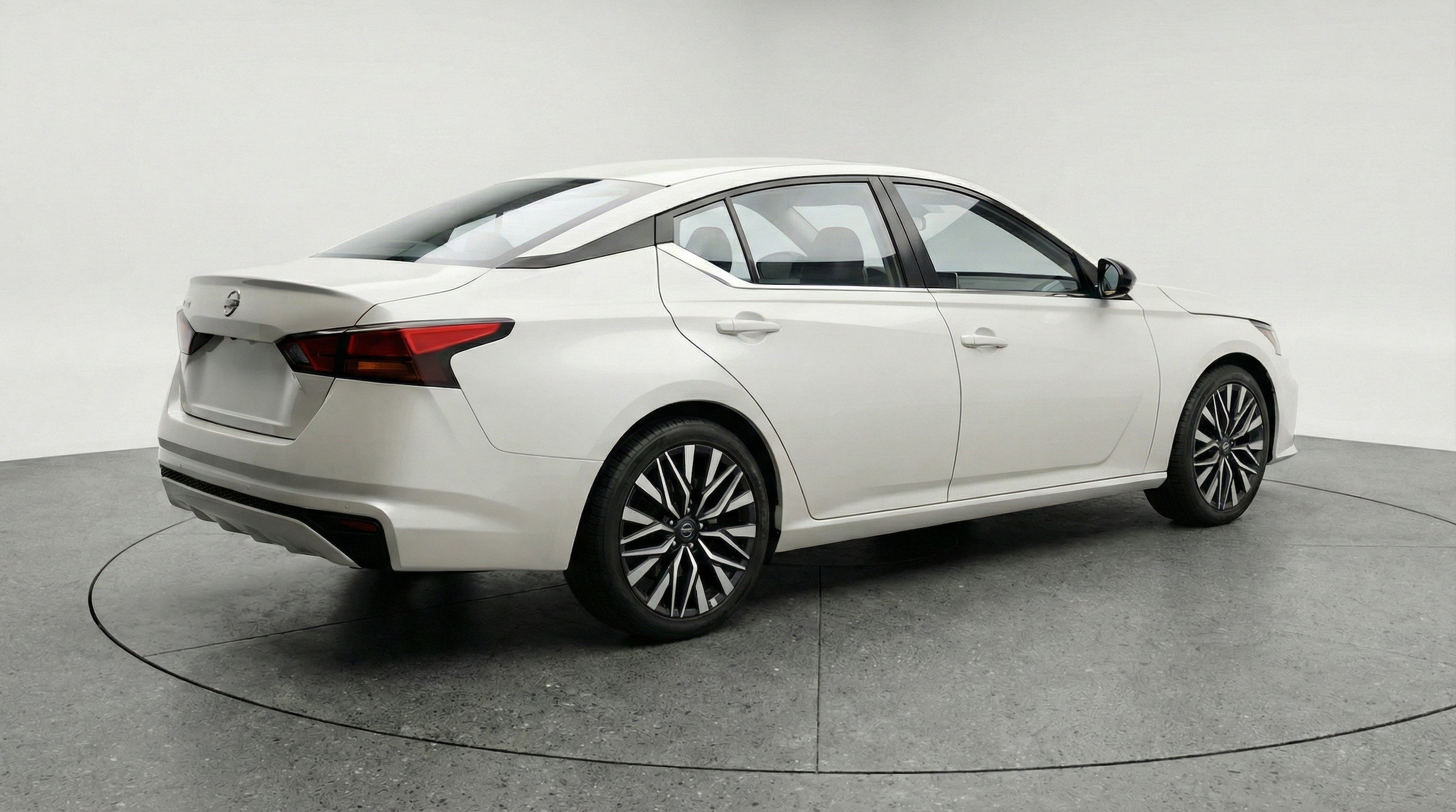 Thumbnail: 2025 Nissan Altima - 9