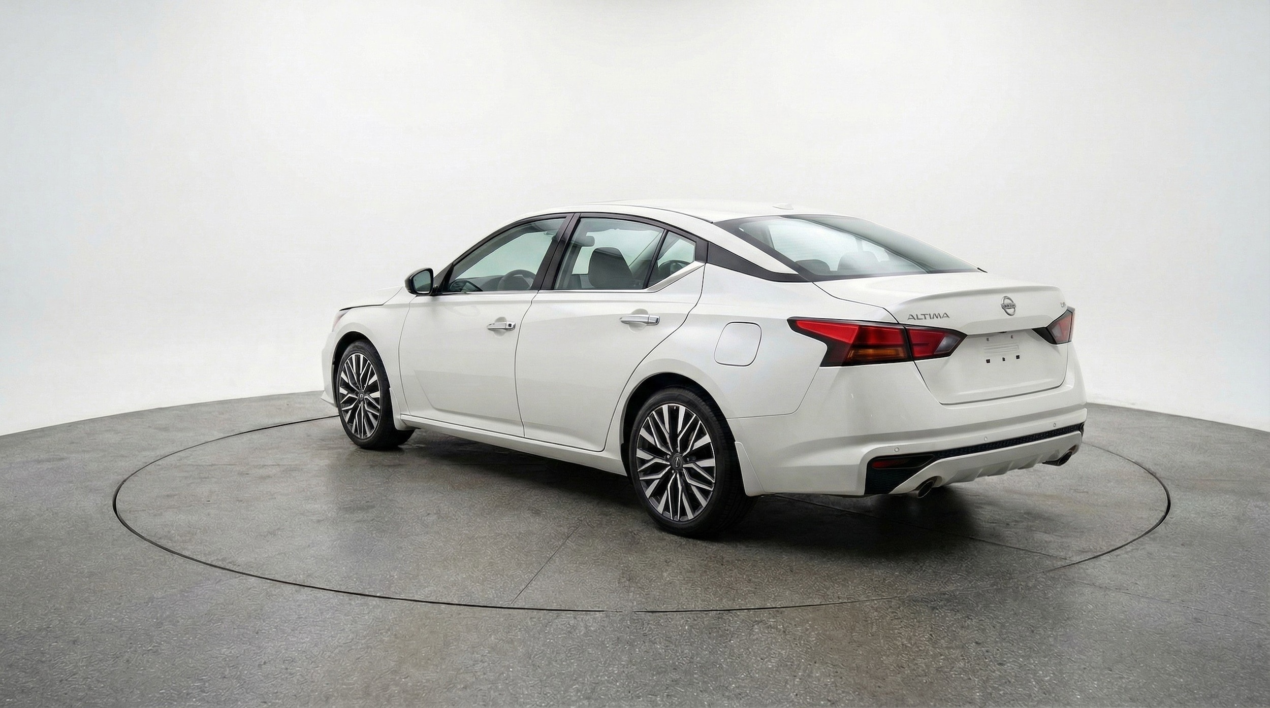 Thumbnail: 2025 Nissan Altima - 6