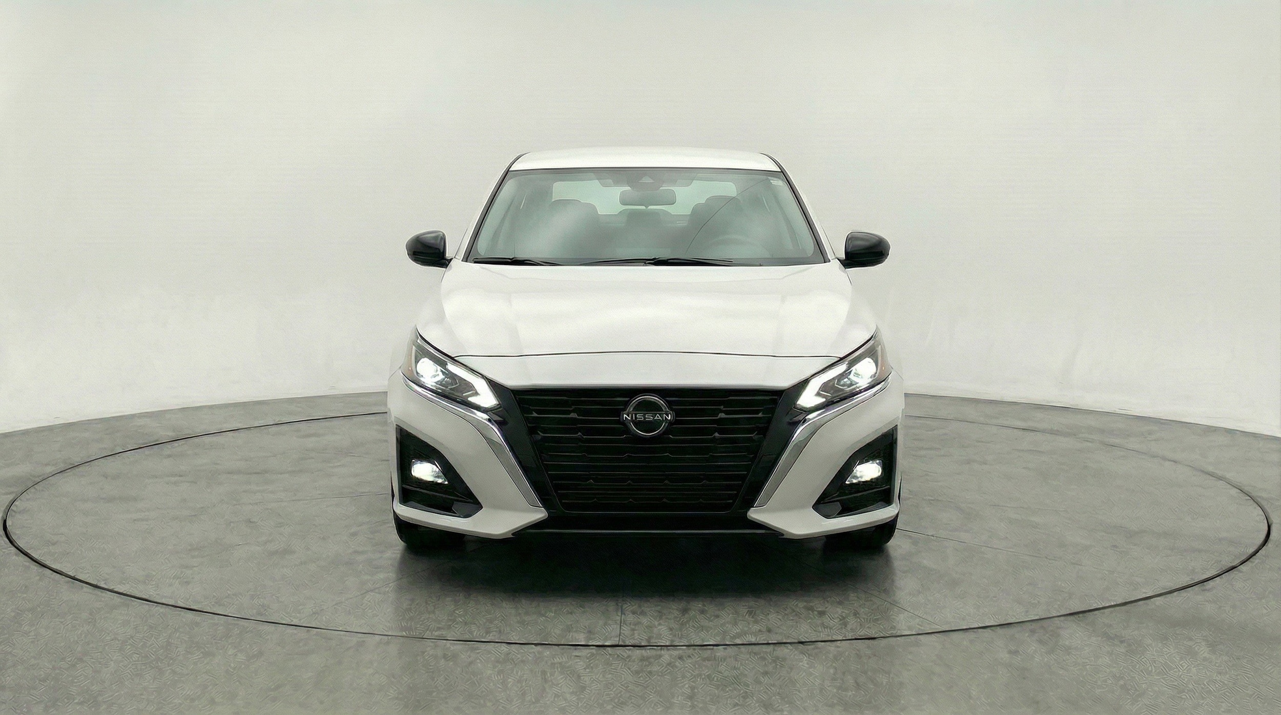 Thumbnail: 2025 Nissan Altima - 2