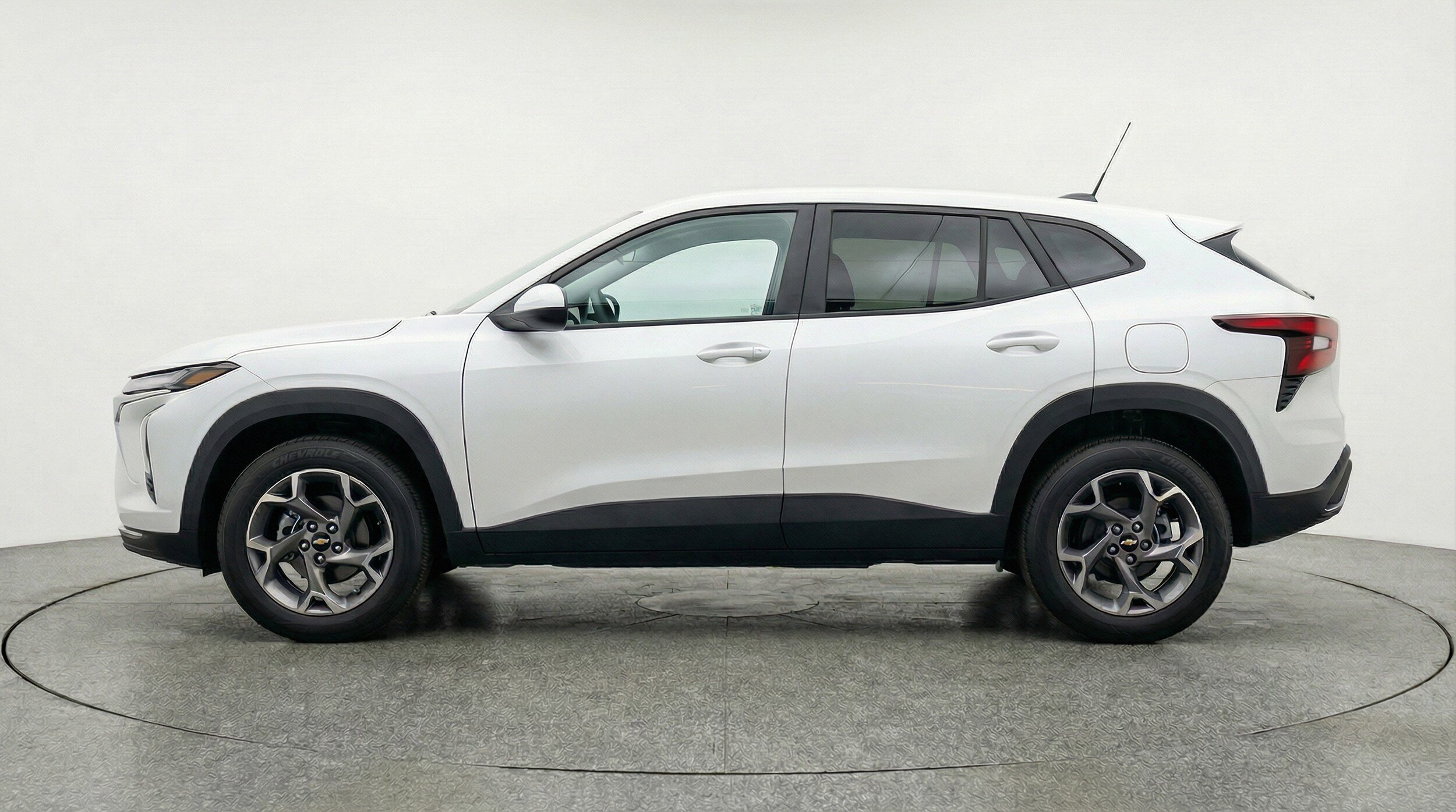 Thumbnail: 2025 Chevrolet Trax - 5