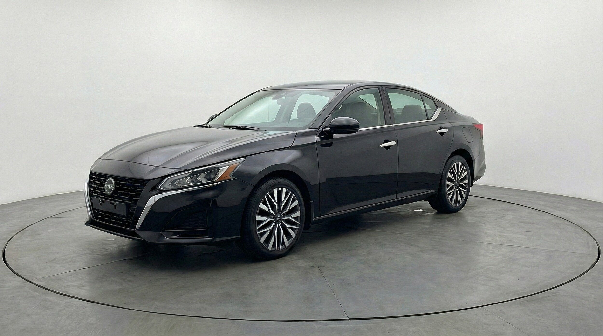 Thumbnail: 2025 Nissan Altima - 3