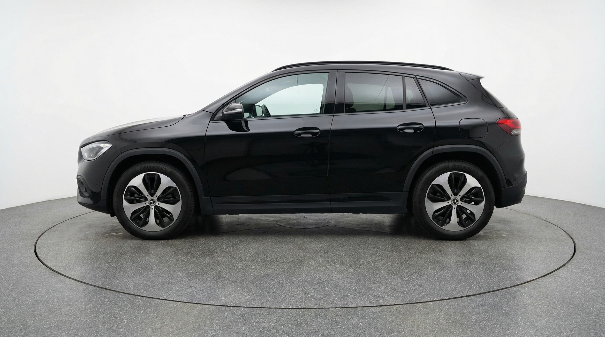 Thumbnail: 2025 Mercedes-Benz GLA - 4