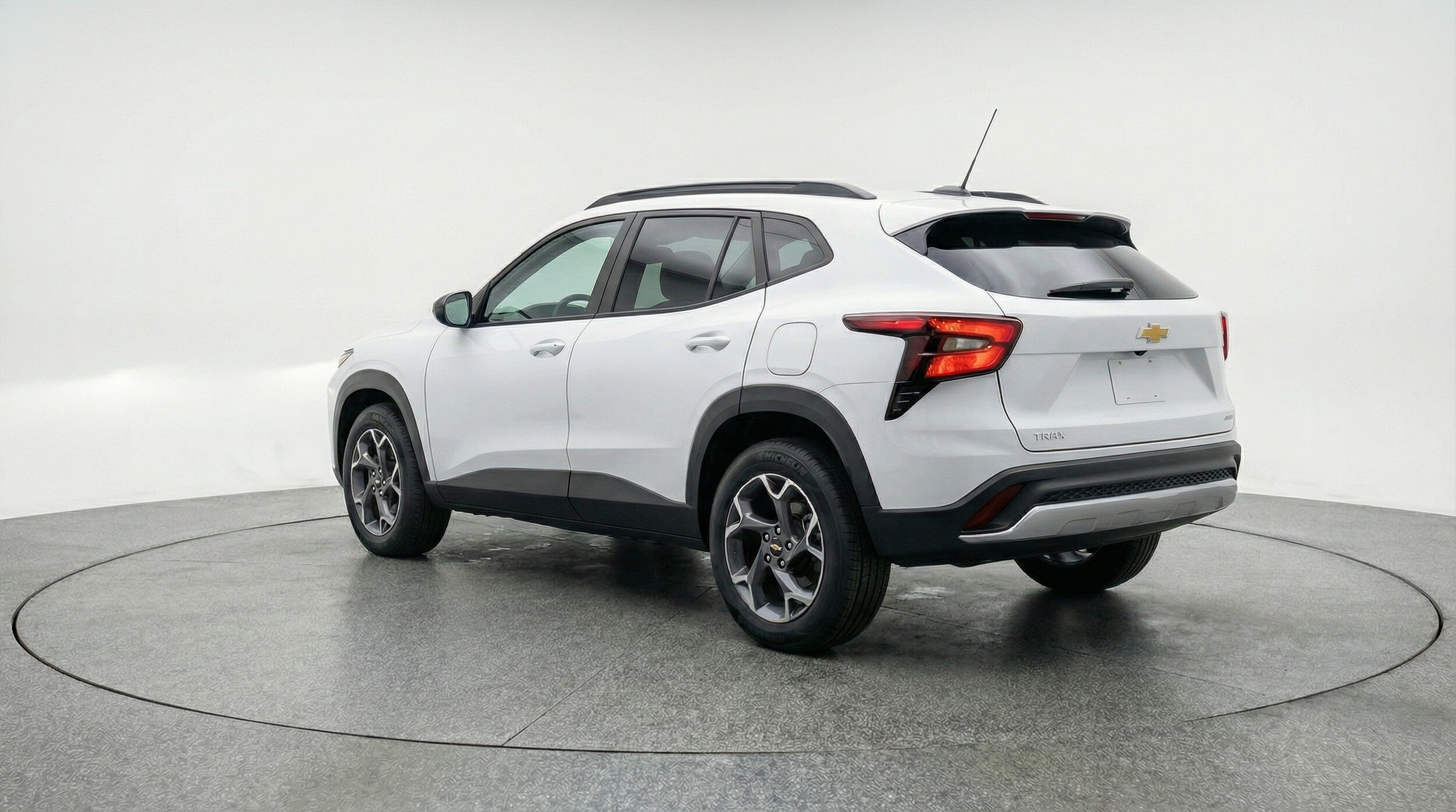 Thumbnail: 2025 Chevrolet Trax - 5