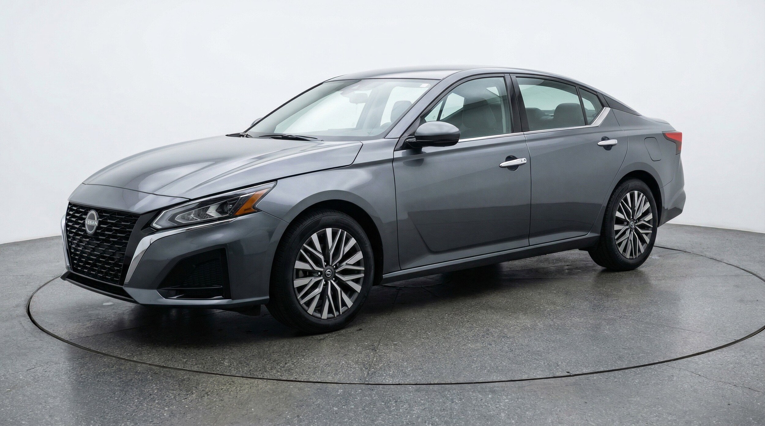 Thumbnail: 2025 Nissan Altima - 3