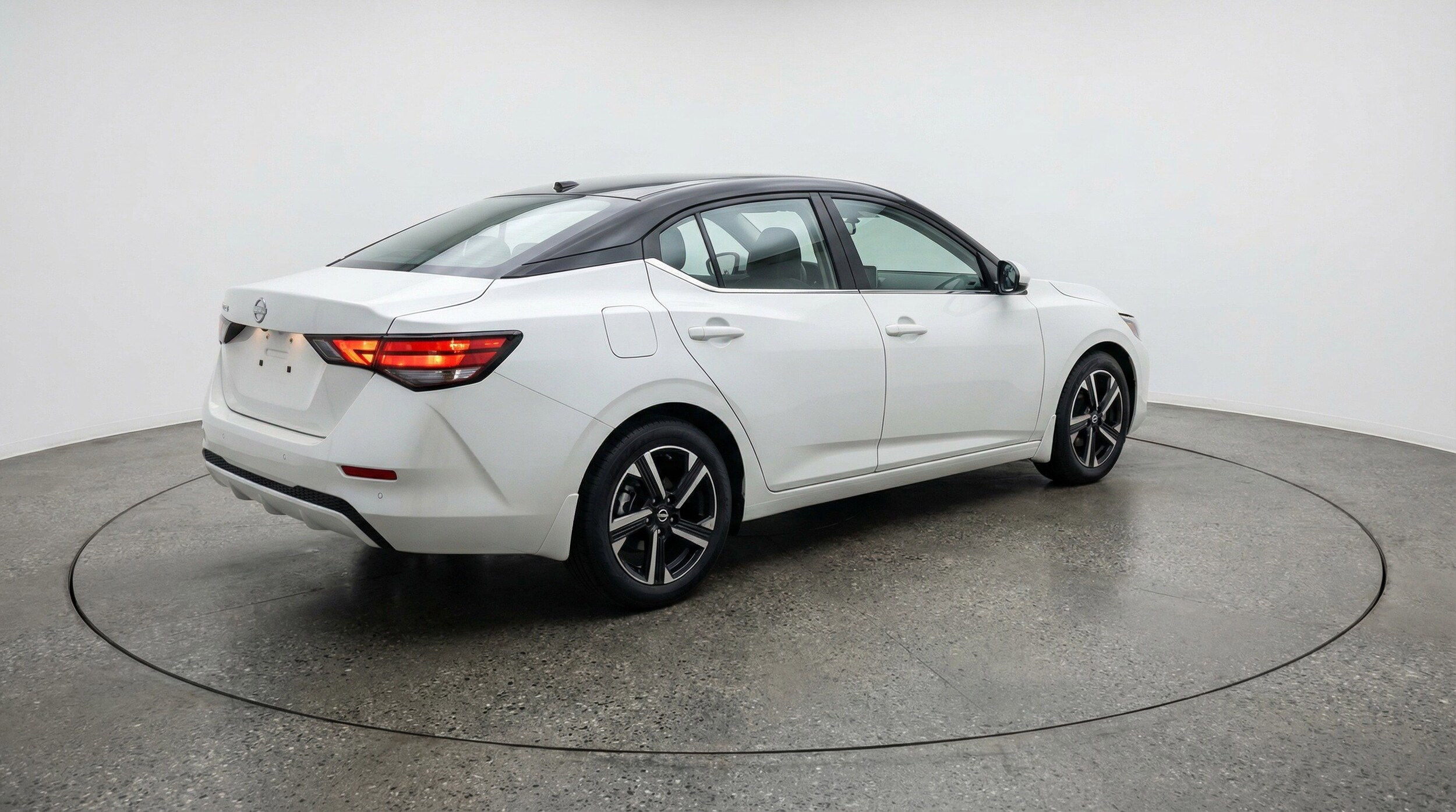 Thumbnail: 2025 Nissan Sentra - 9
