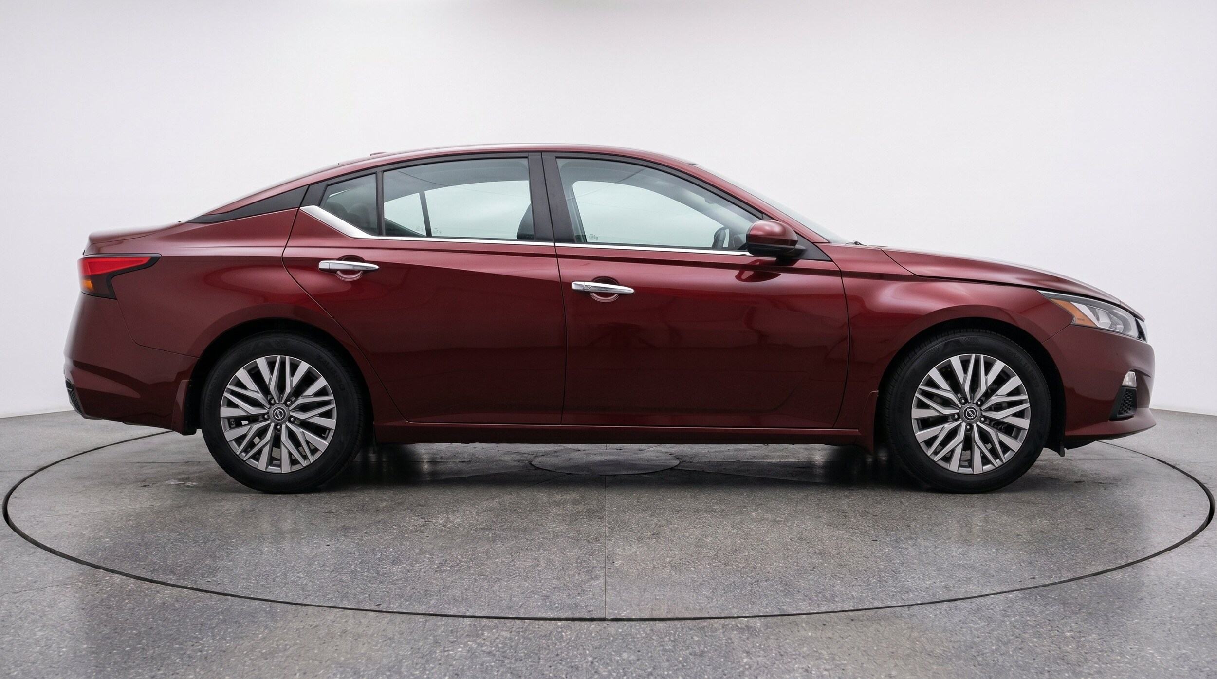 Thumbnail: 2025 Nissan Altima - 10