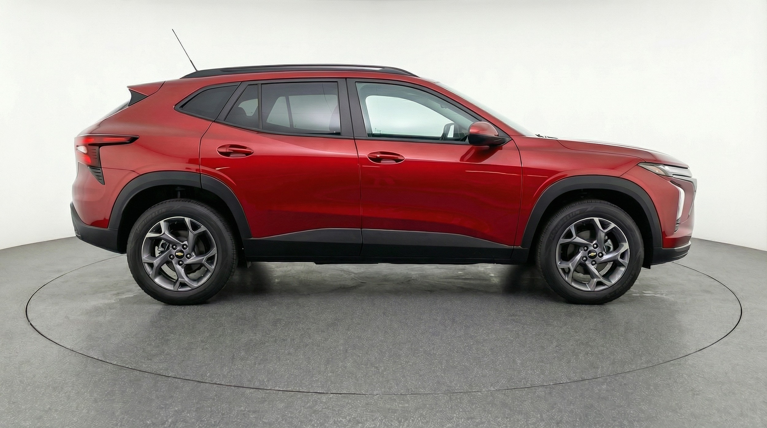 Thumbnail: 2025 Chevrolet Trax - 8