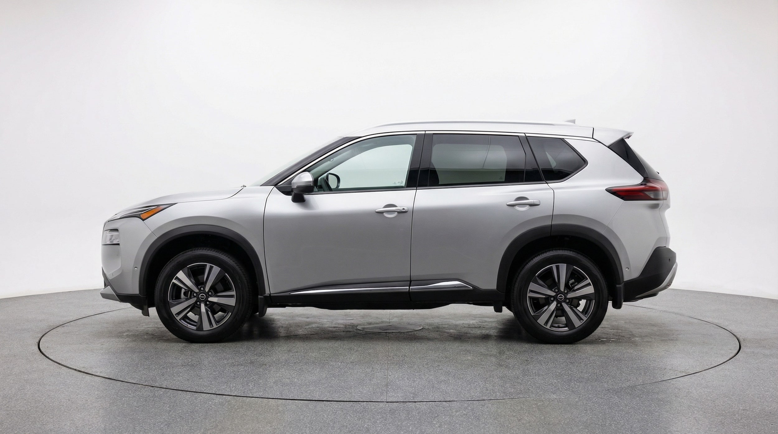 Thumbnail: 2025 Nissan Rogue - 4