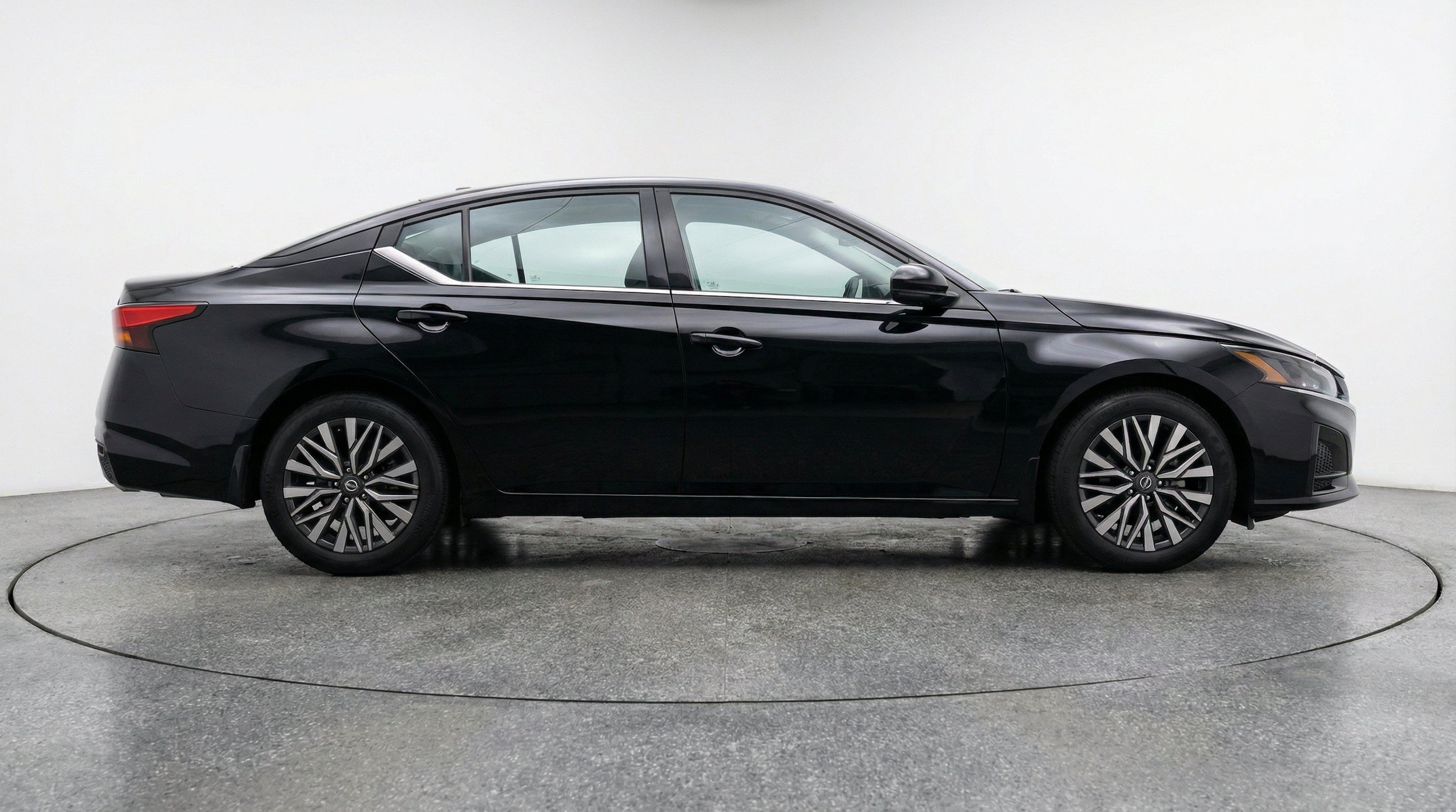 Thumbnail: 2025 Nissan Altima - 11