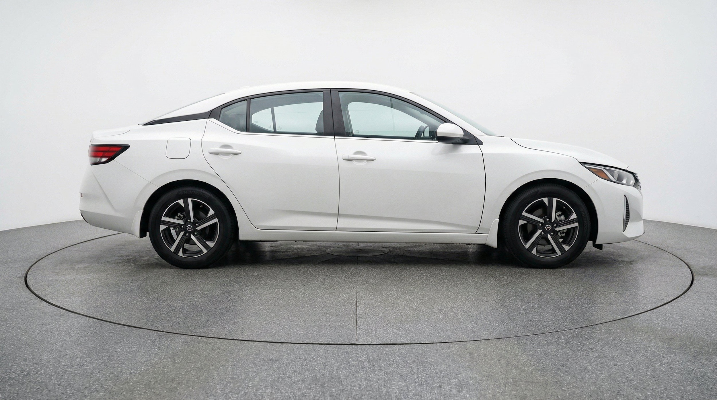 Thumbnail: 2025 Nissan Sentra - 11