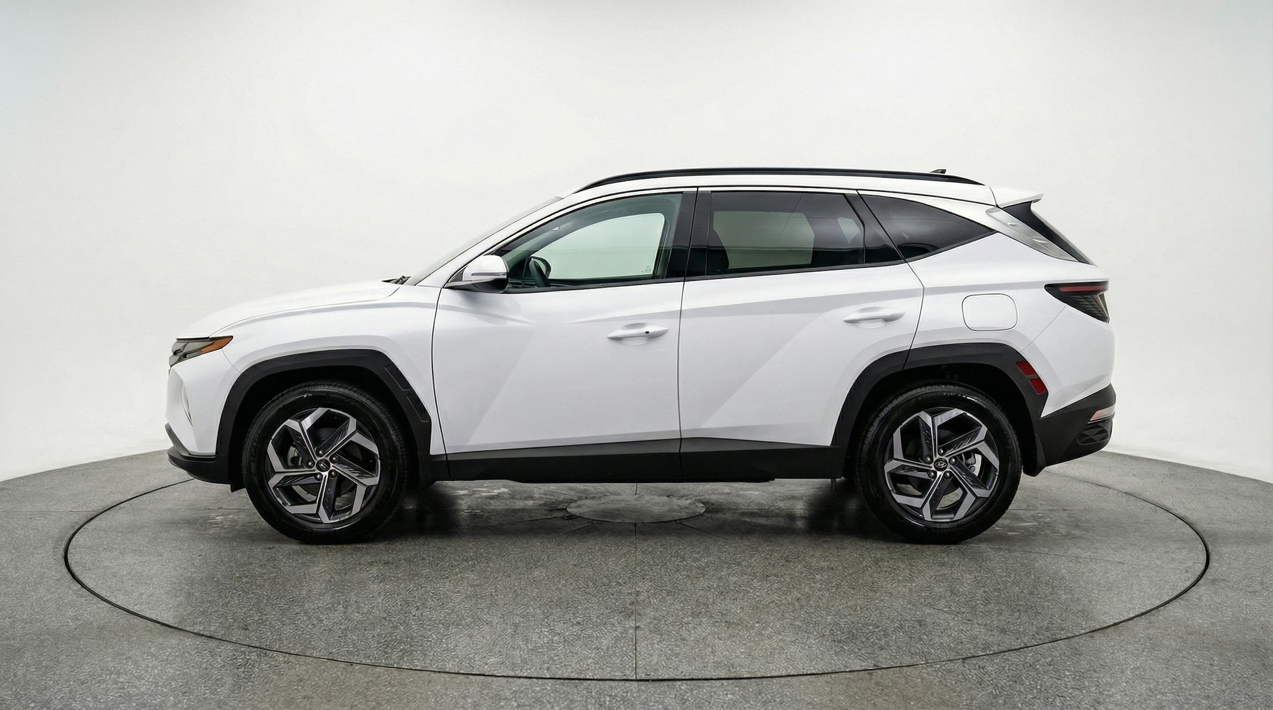 Thumbnail: 2025 Hyundai Tucson - 4