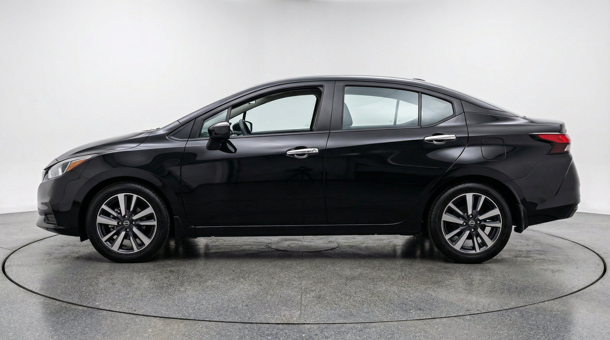 Thumbnail: 2025 Nissan Versa - 5