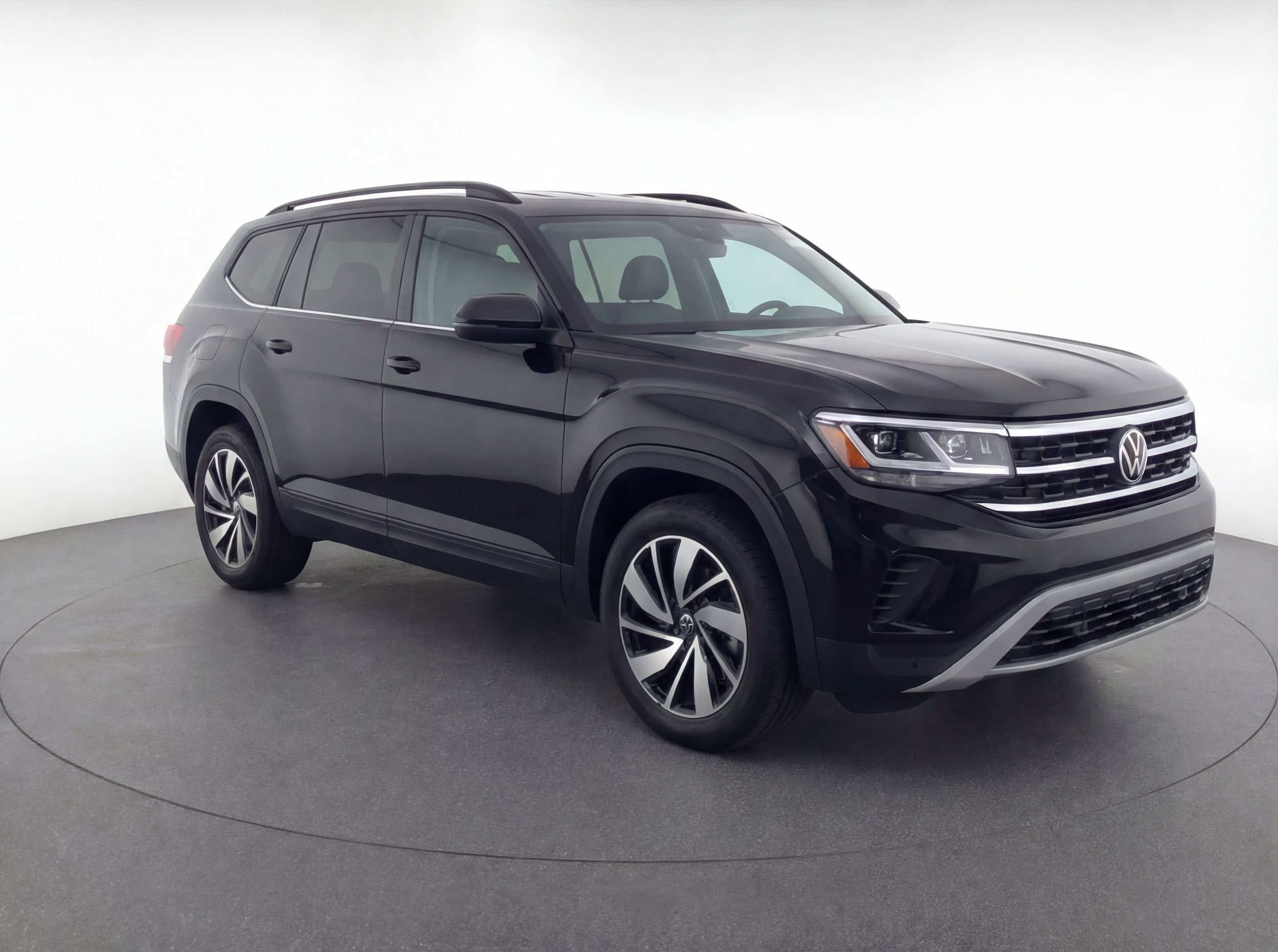 2024 Volkswagen Atlas SE w/Tech
