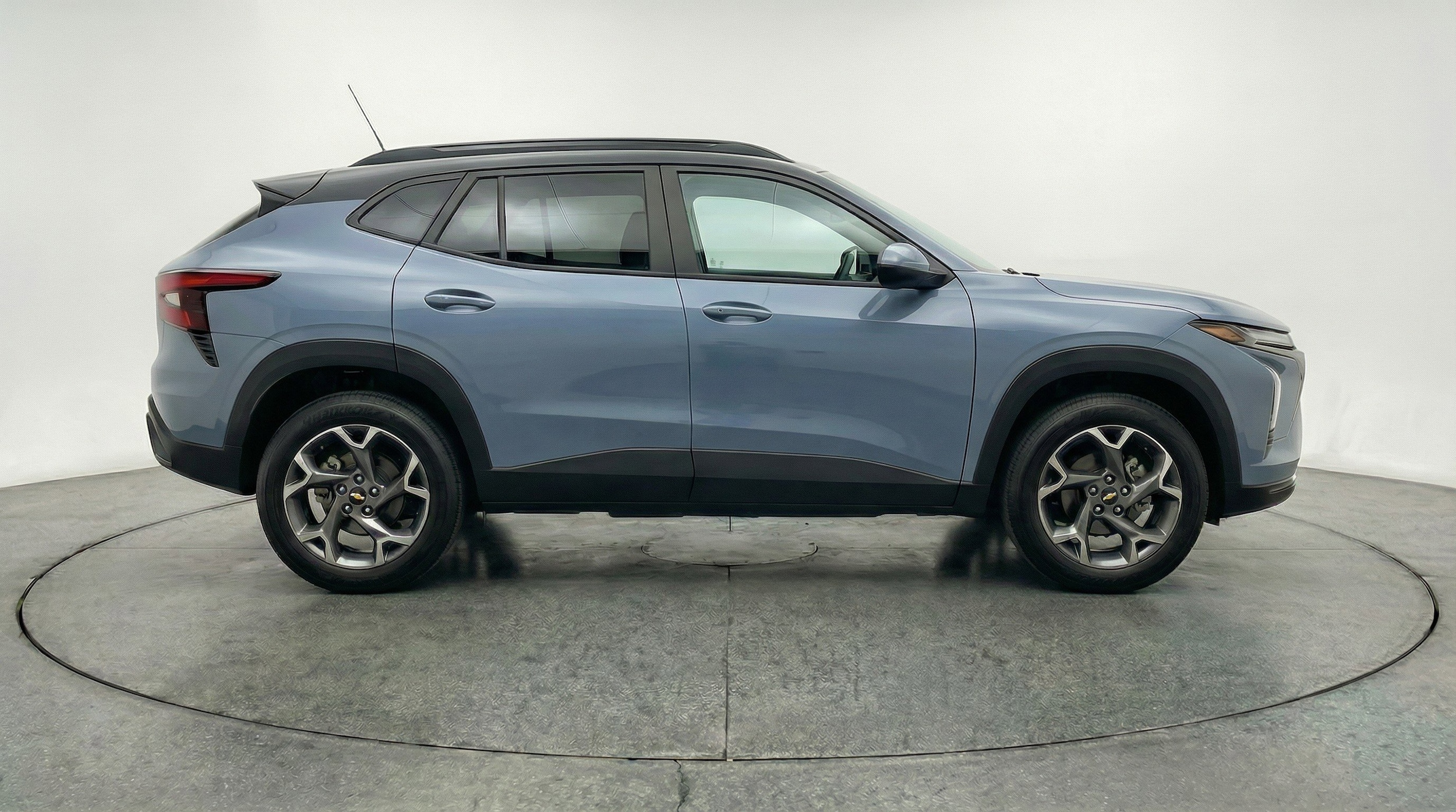 Thumbnail: 2025 Chevrolet Trax - 11