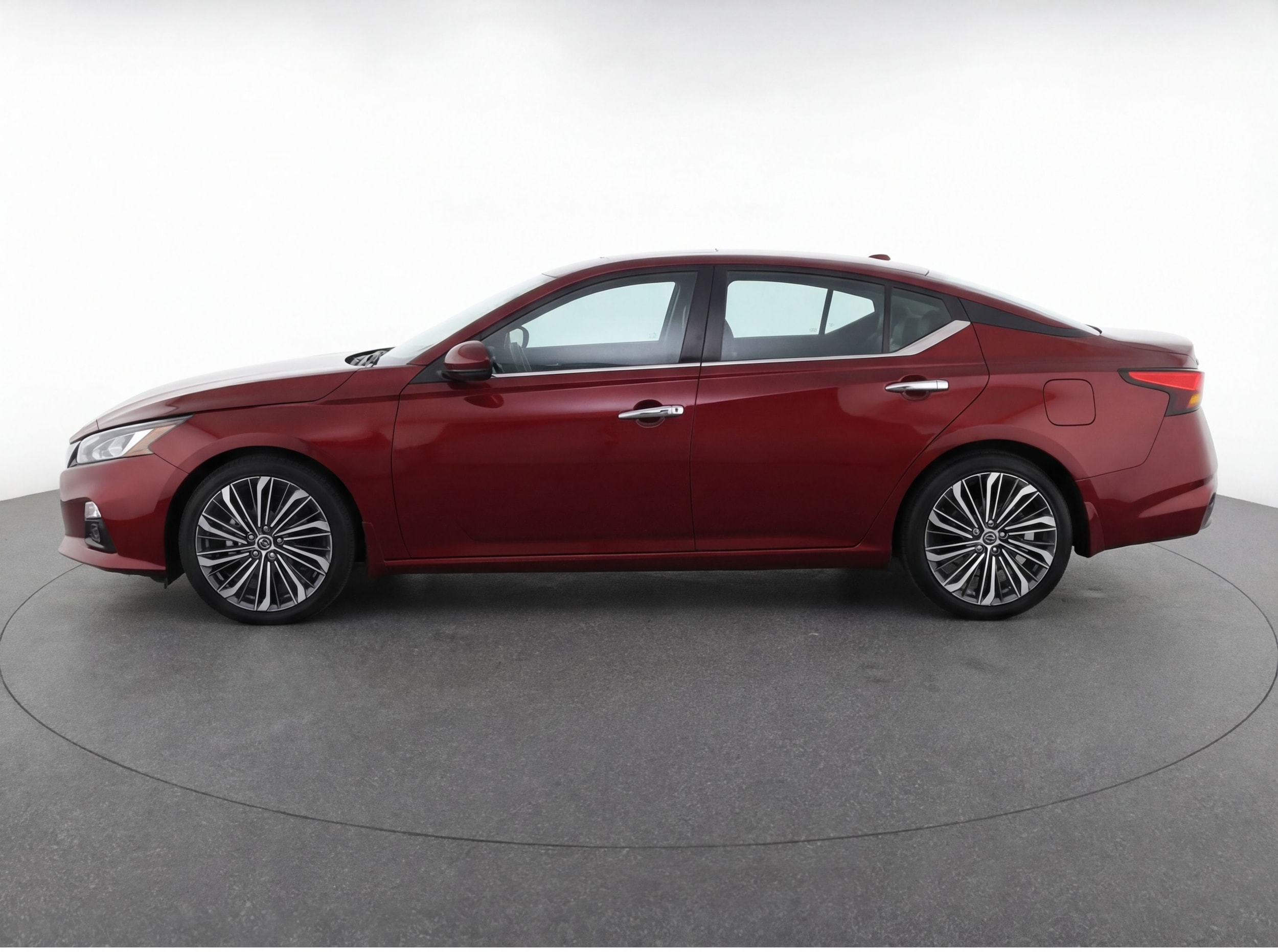 Thumbnail: 2024 Nissan Altima - 4