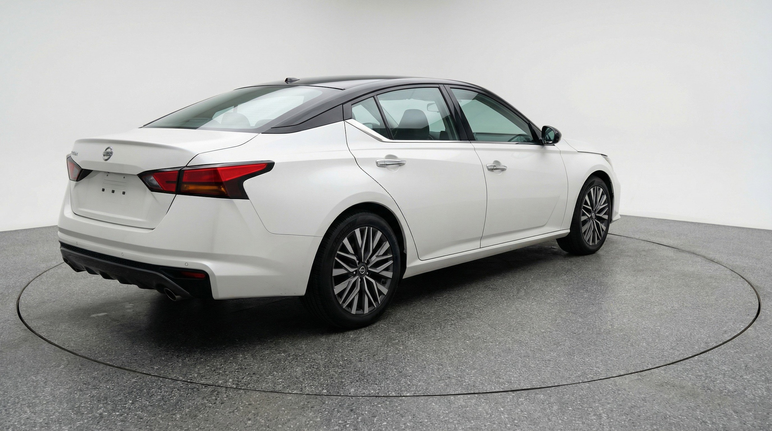 Thumbnail: 2025 Nissan Altima - 9