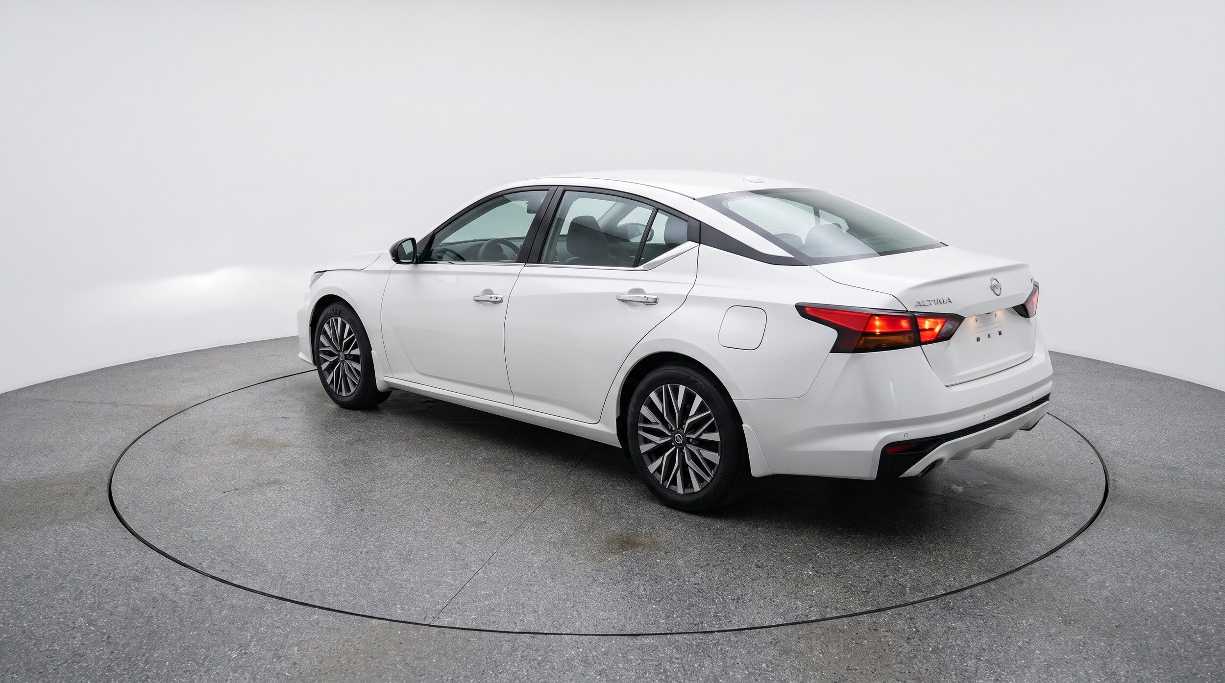 Thumbnail: 2025 Nissan Altima - 6