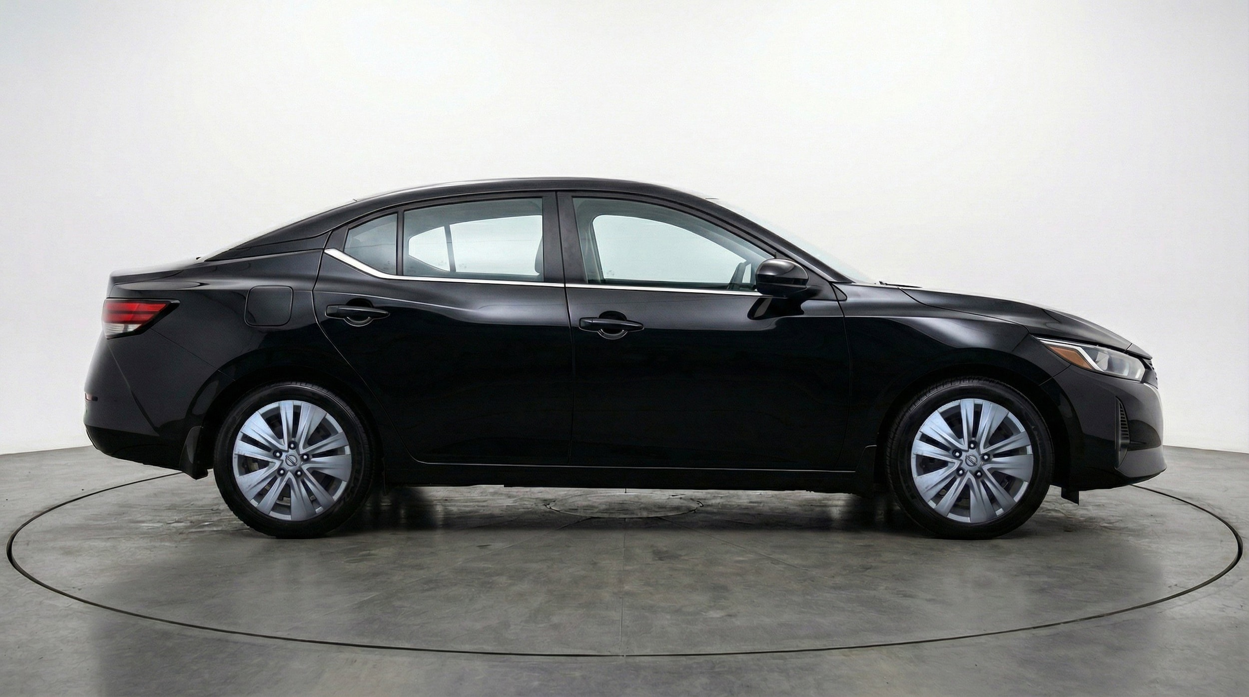 Thumbnail: 2025 Nissan Sentra - 11