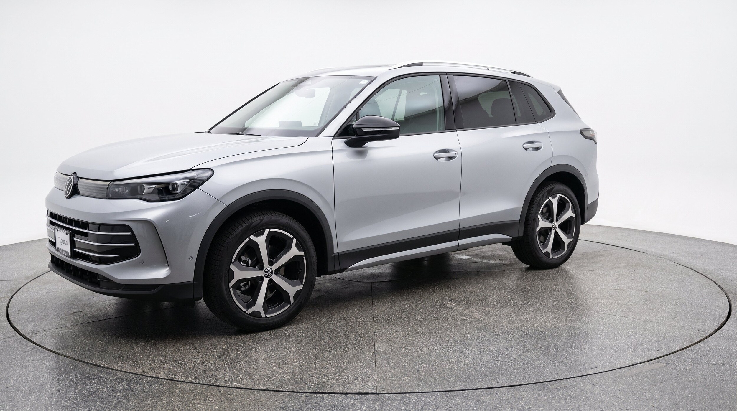 Thumbnail: 2026 Volkswagen Tiguan - 3