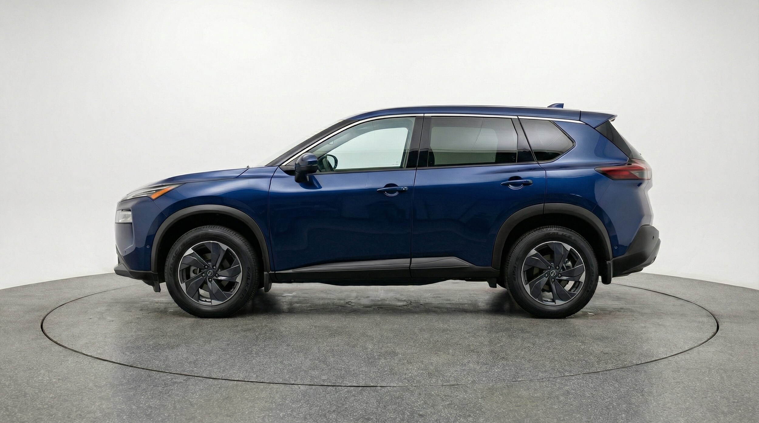 Thumbnail: 2025 Nissan Rogue - 4