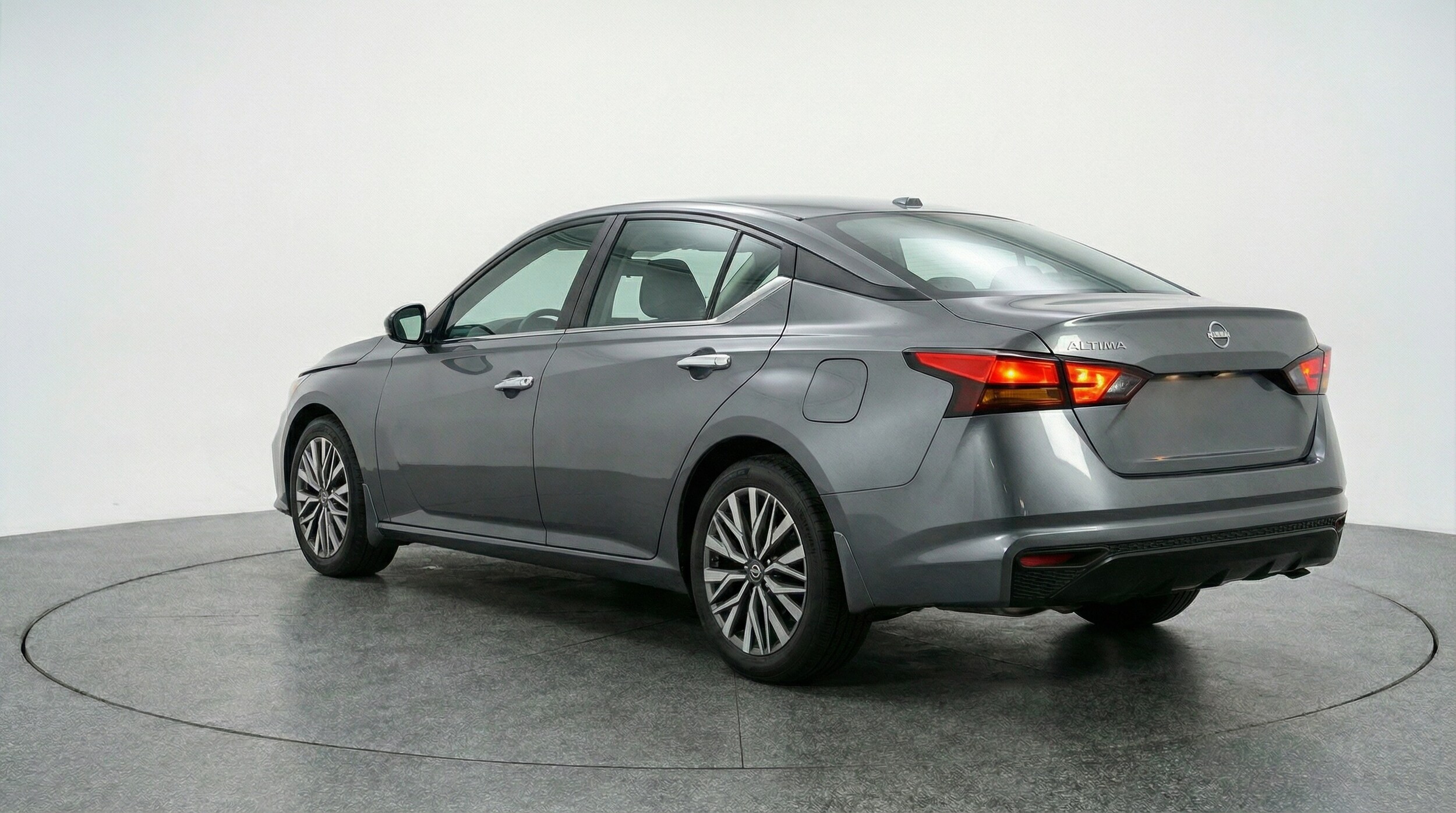 Thumbnail: 2025 Nissan Altima - 5