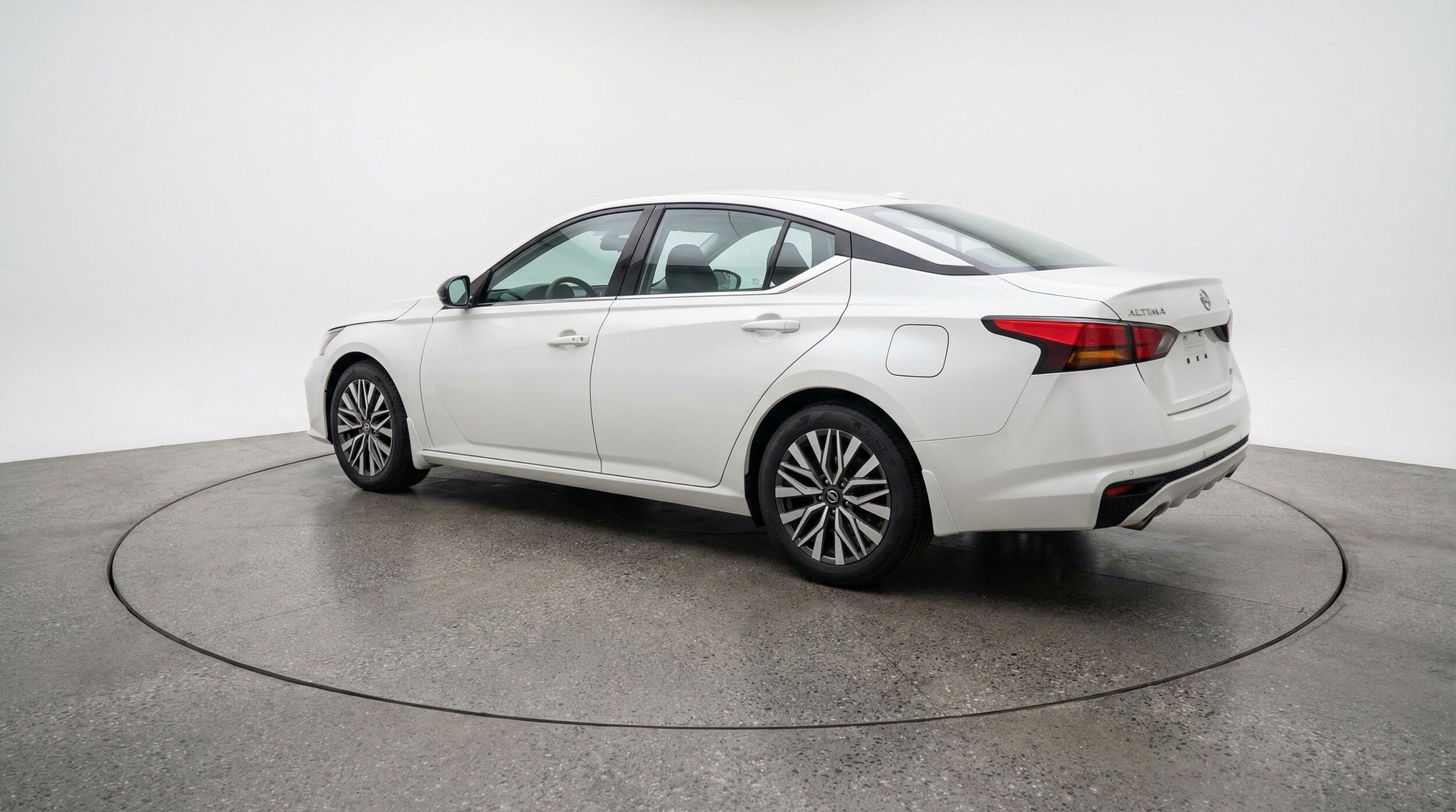 Thumbnail: 2025 Nissan Altima - 6