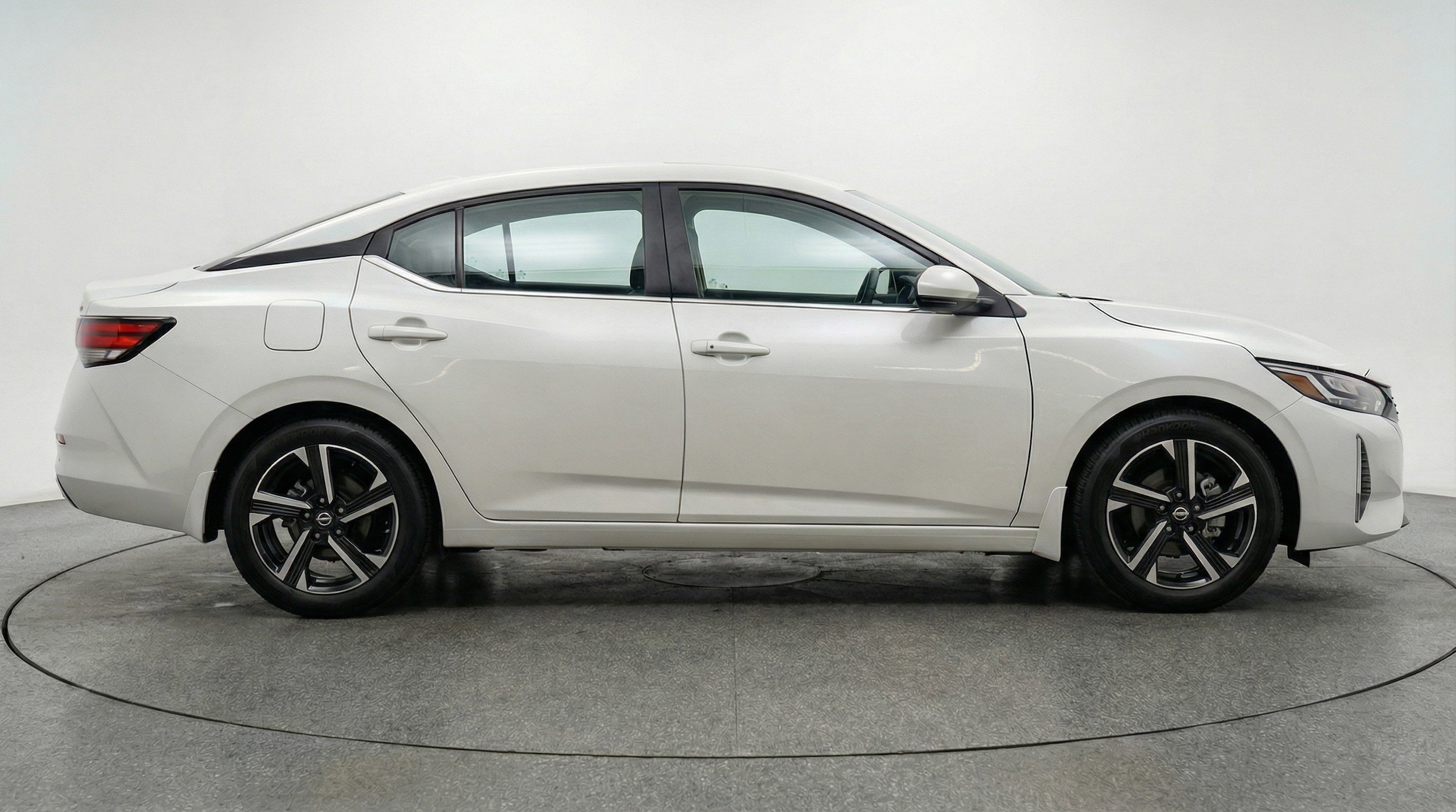 Thumbnail: 2025 Nissan Sentra - 11