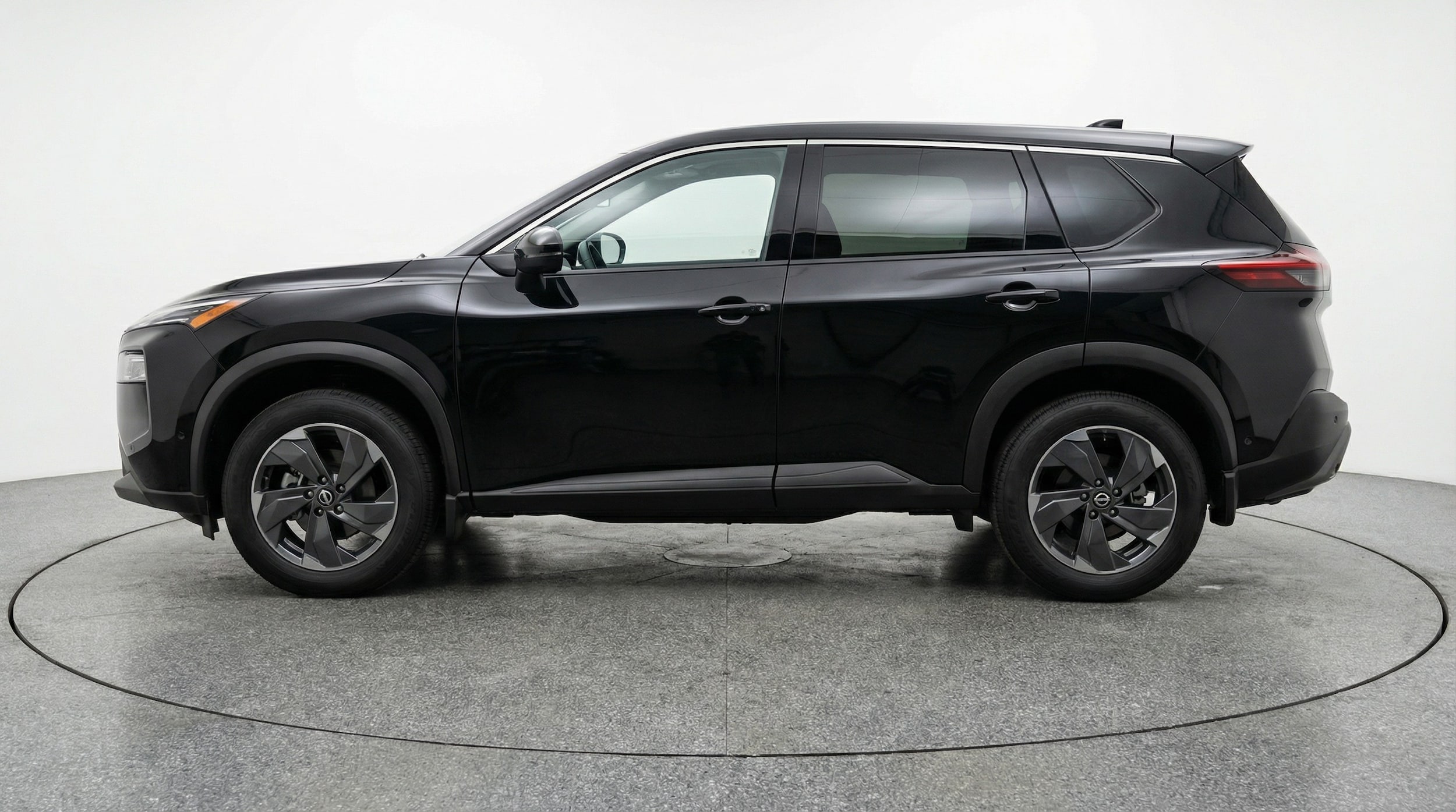 Thumbnail: 2025 Nissan Rogue - 4