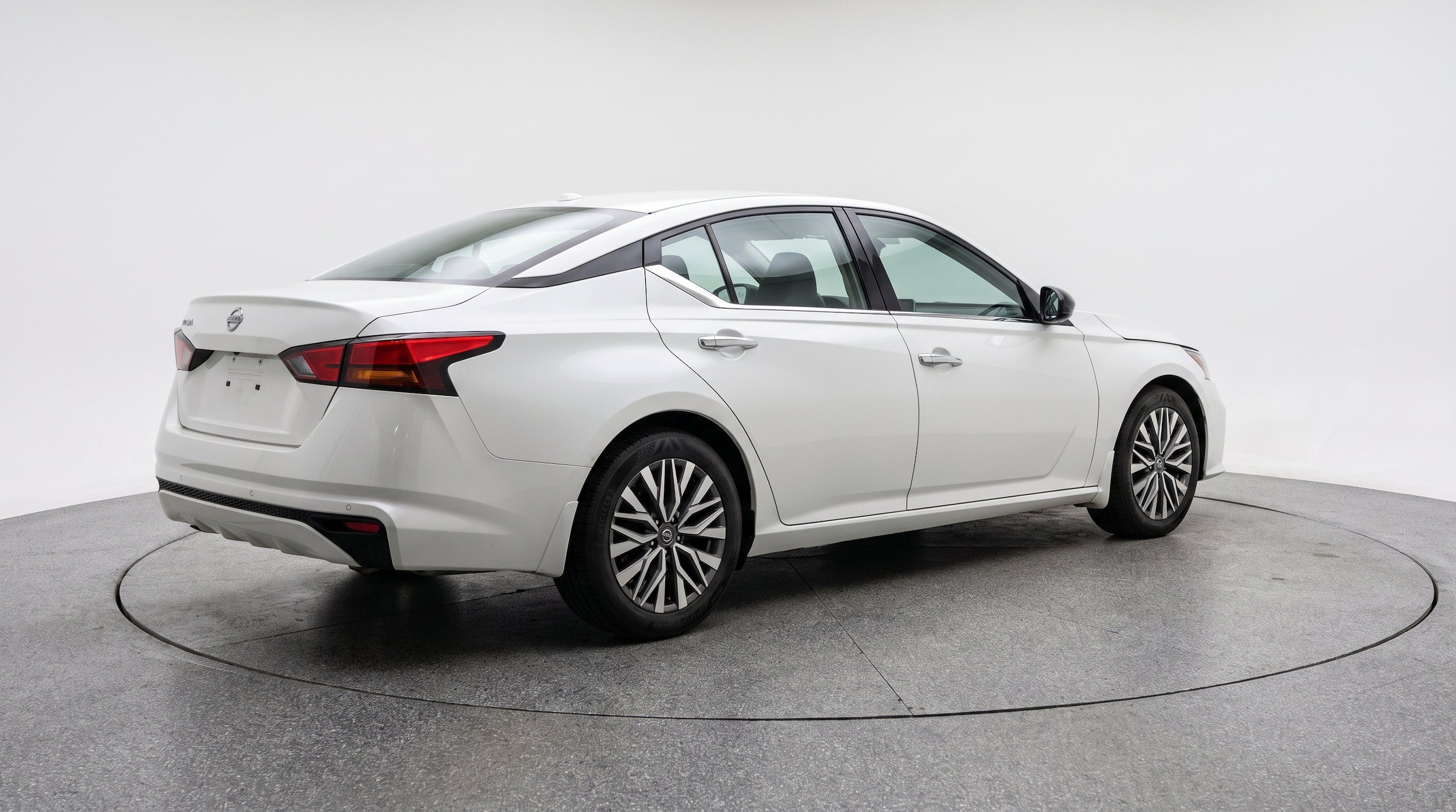 Thumbnail: 2025 Nissan Altima - 9