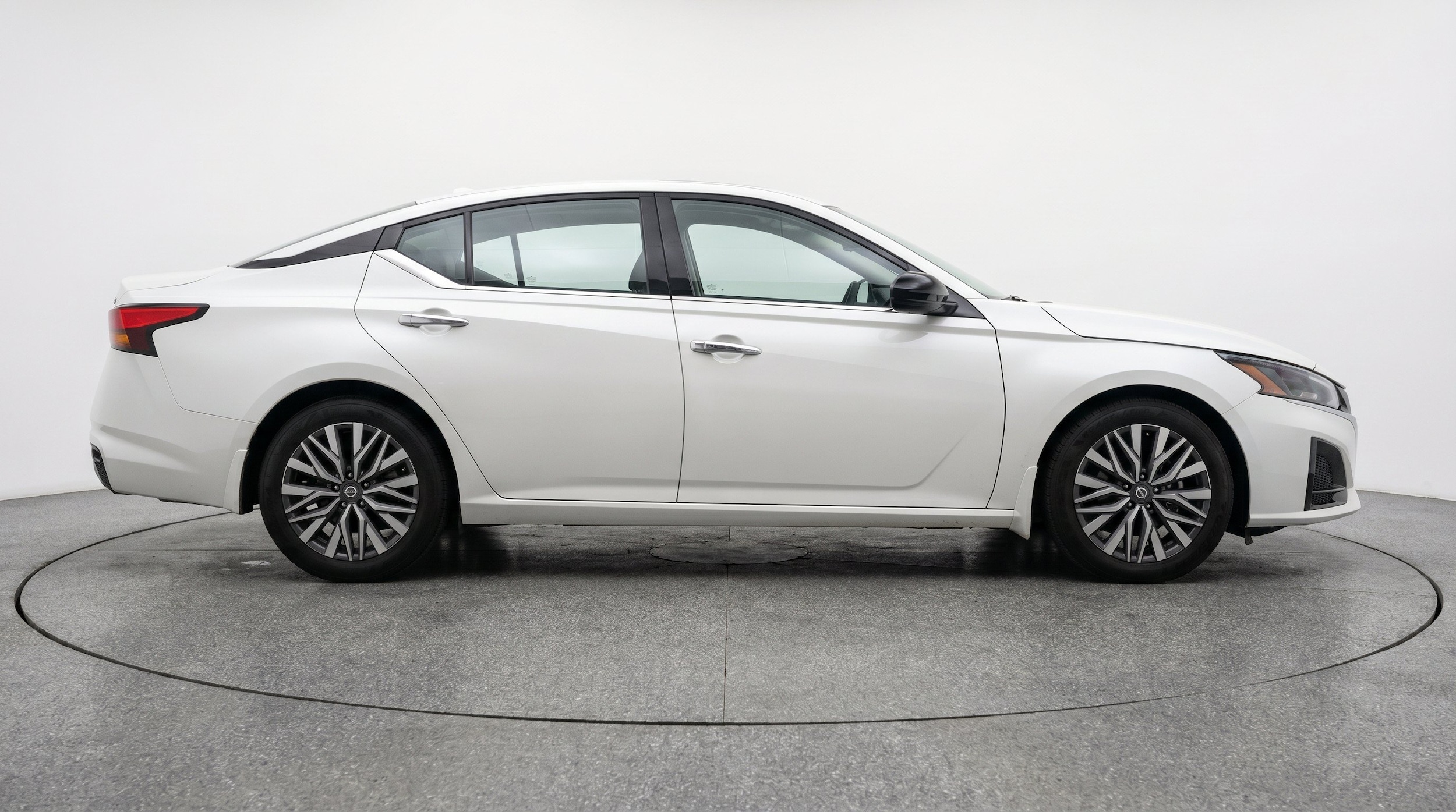 Thumbnail: 2025 Nissan Altima - 11