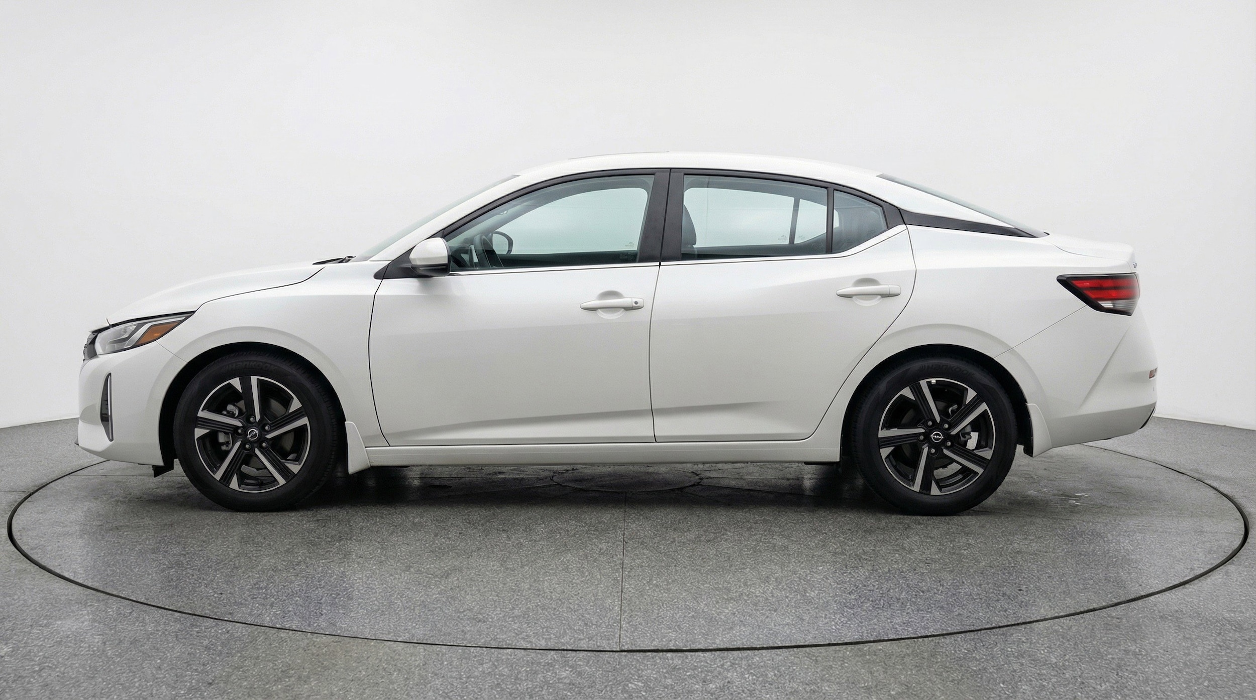 Thumbnail: 2025 Nissan Sentra - 5