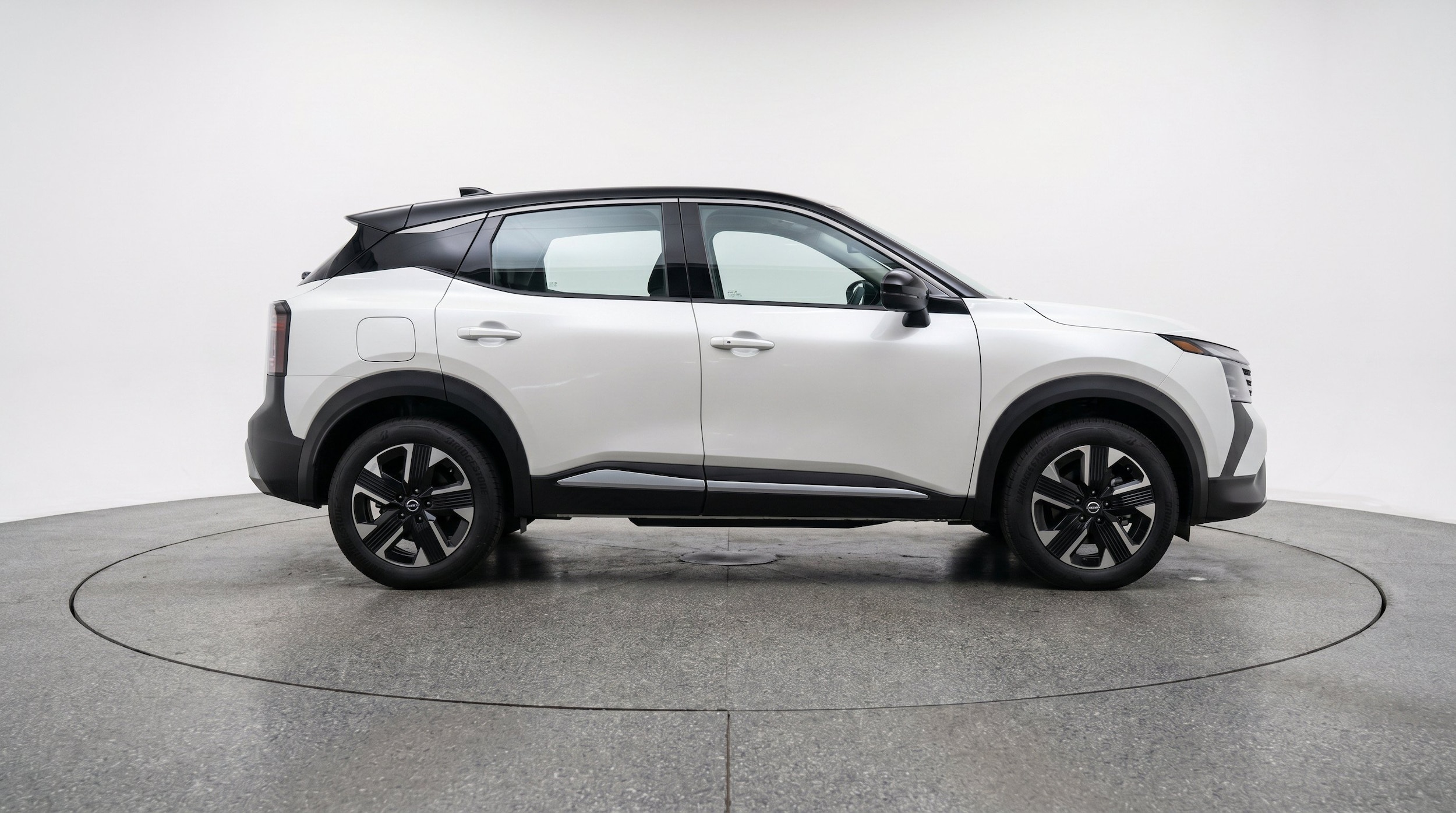 Thumbnail: 2026 Nissan Kicks - 11