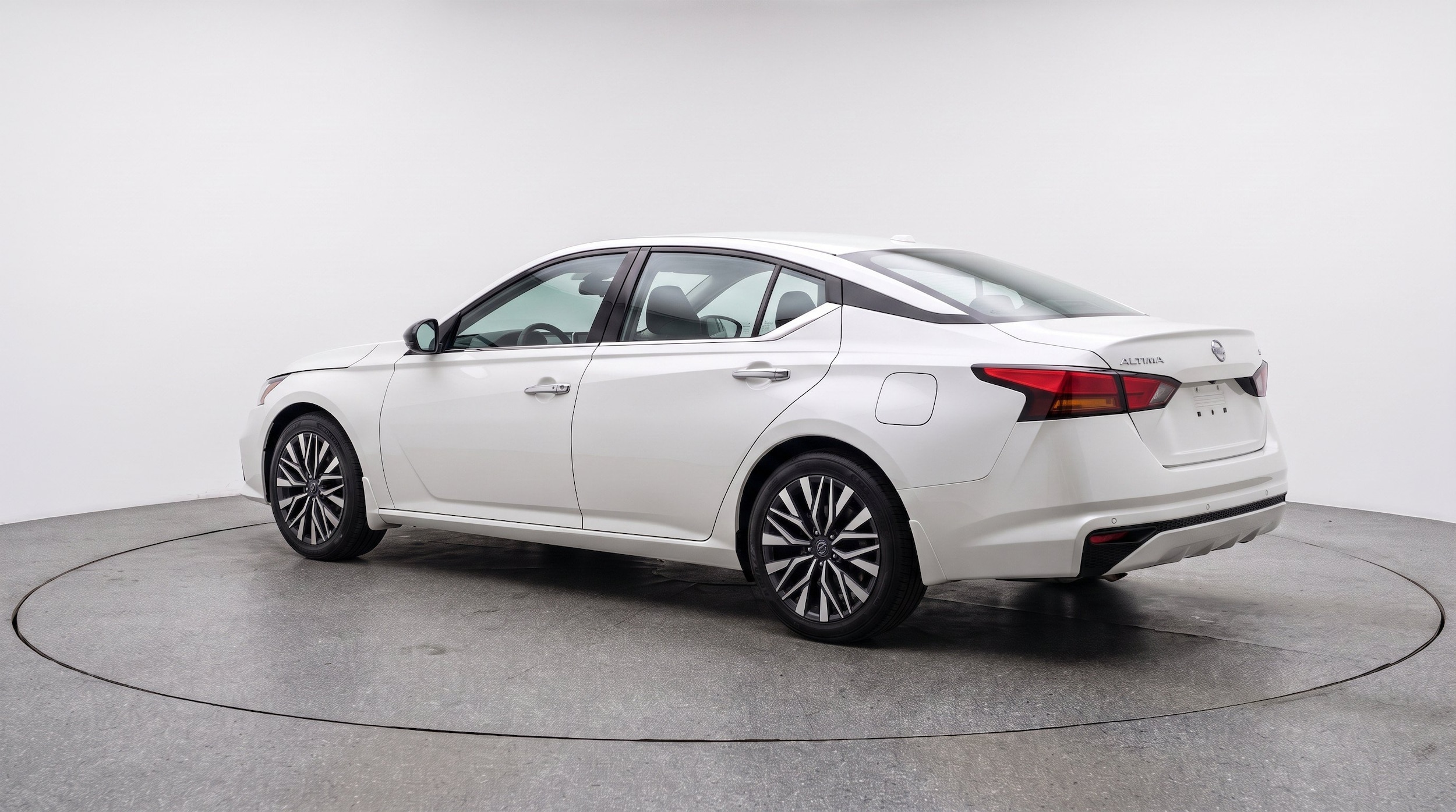 Thumbnail: 2025 Nissan Altima - 6