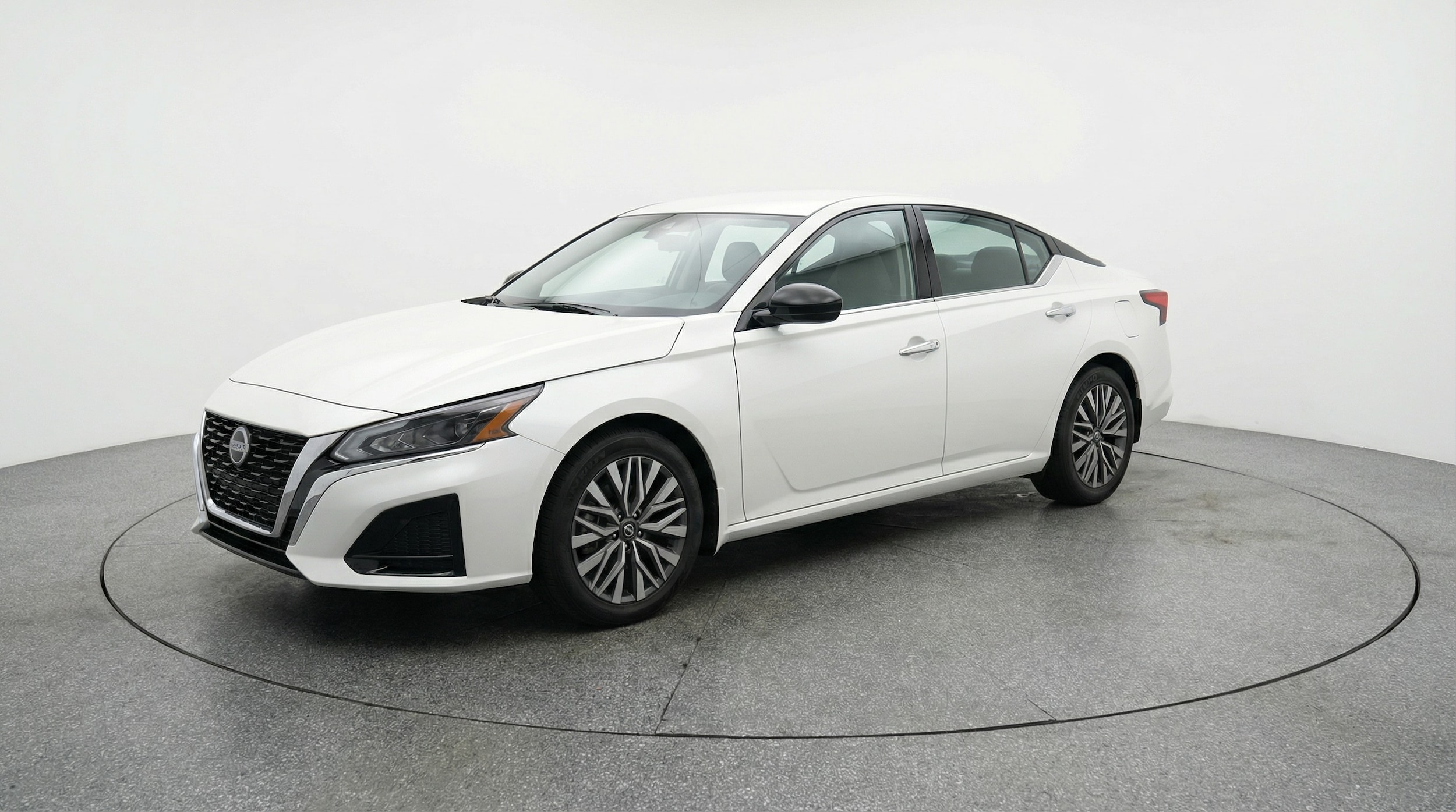 Thumbnail: 2025 Nissan Altima - 3