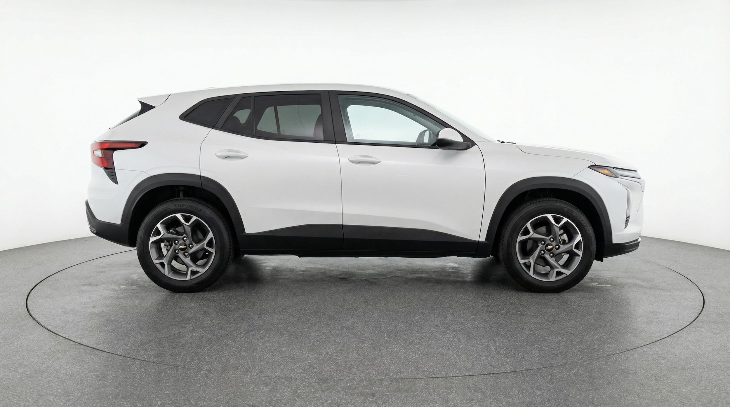 Thumbnail: 2025 Chevrolet Trax - 8