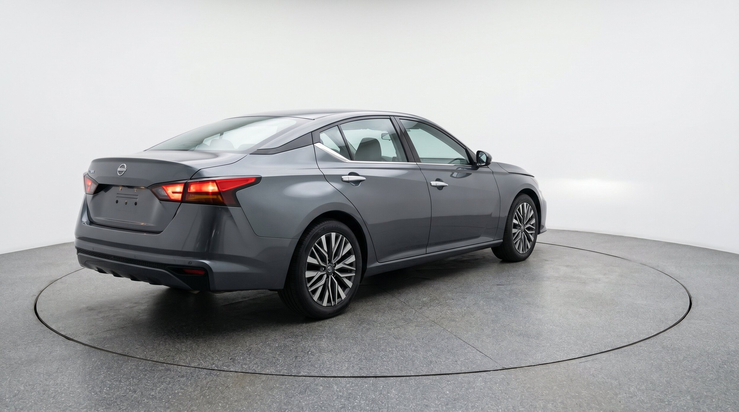 Thumbnail: 2025 Nissan Altima - 9