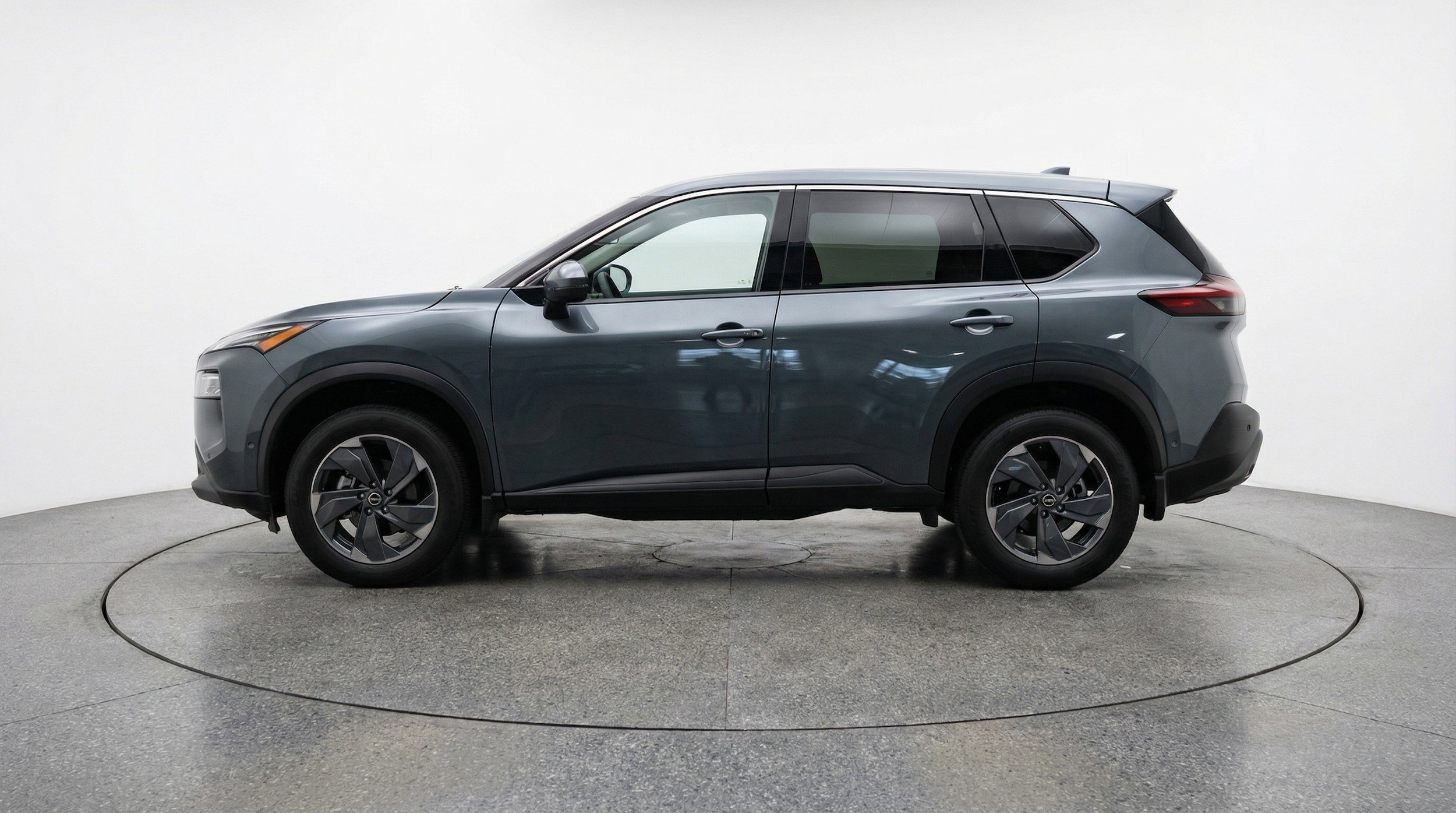 Thumbnail: 2025 Nissan Rogue - 5