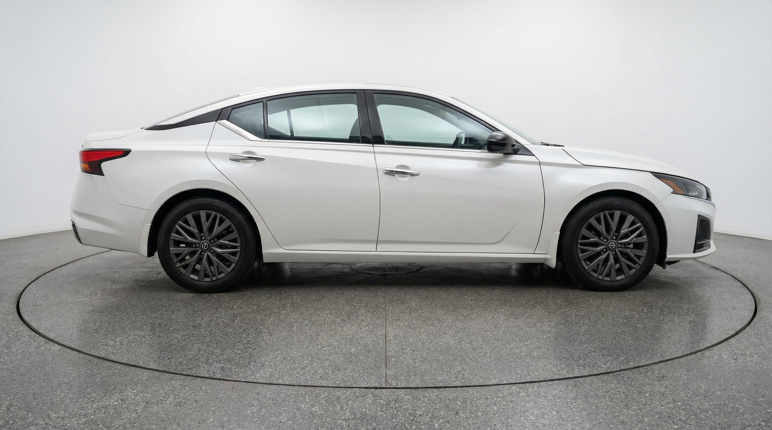 Thumbnail: 2025 Nissan Altima - 8