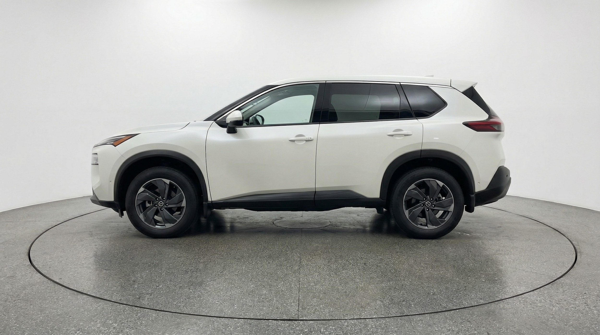 Thumbnail: 2025 Nissan Rogue - 4