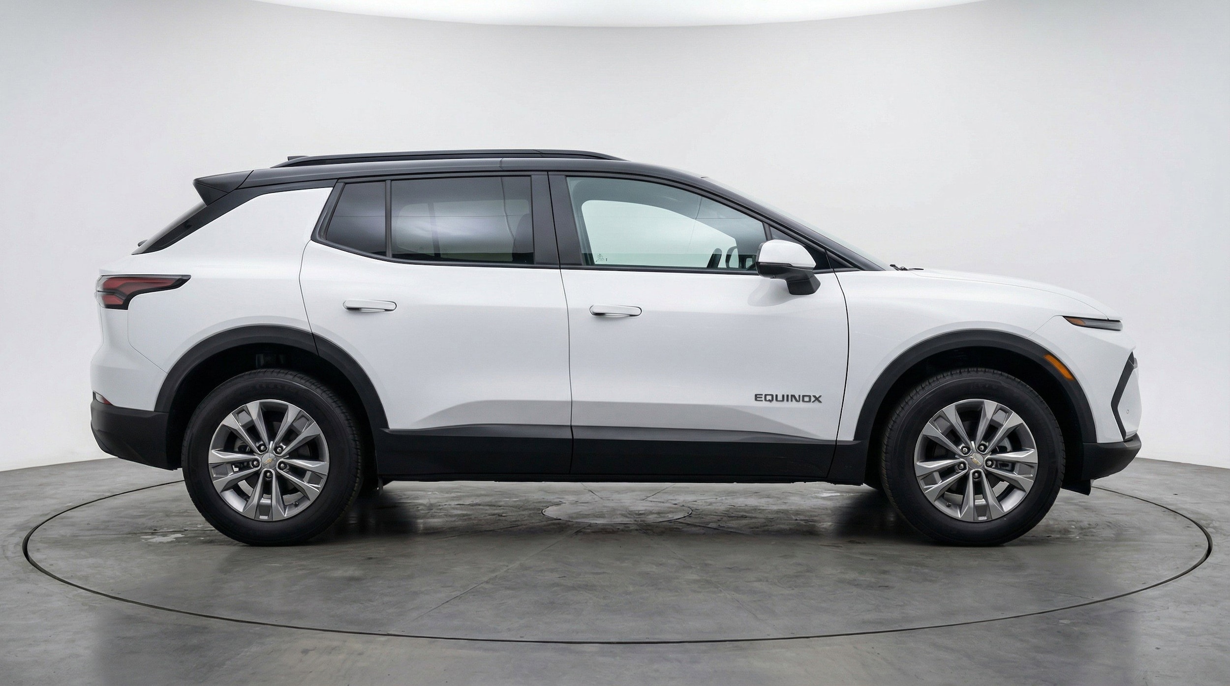 Thumbnail: 2025 Chevrolet Equinox - 11