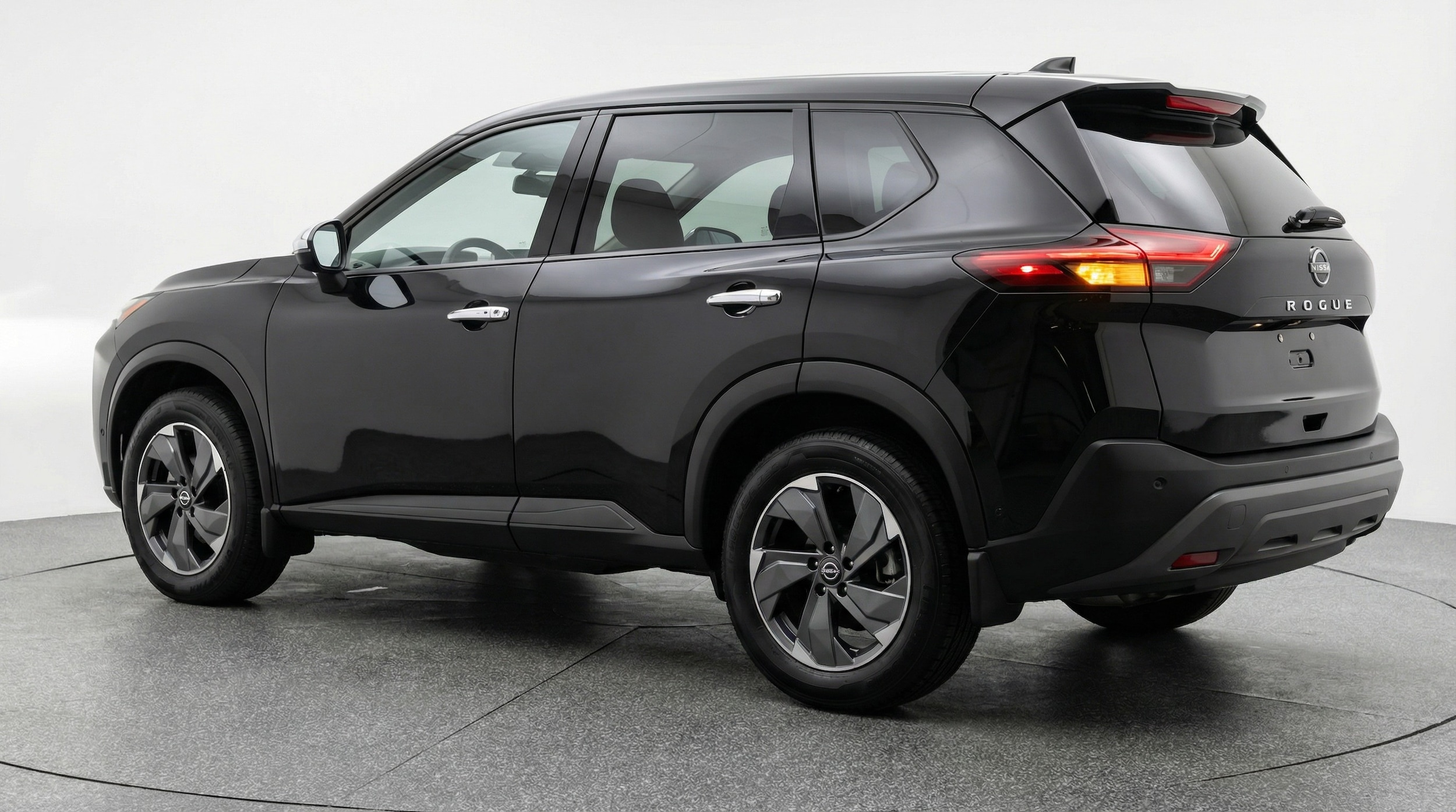 Thumbnail: 2025 Nissan Rogue - 5