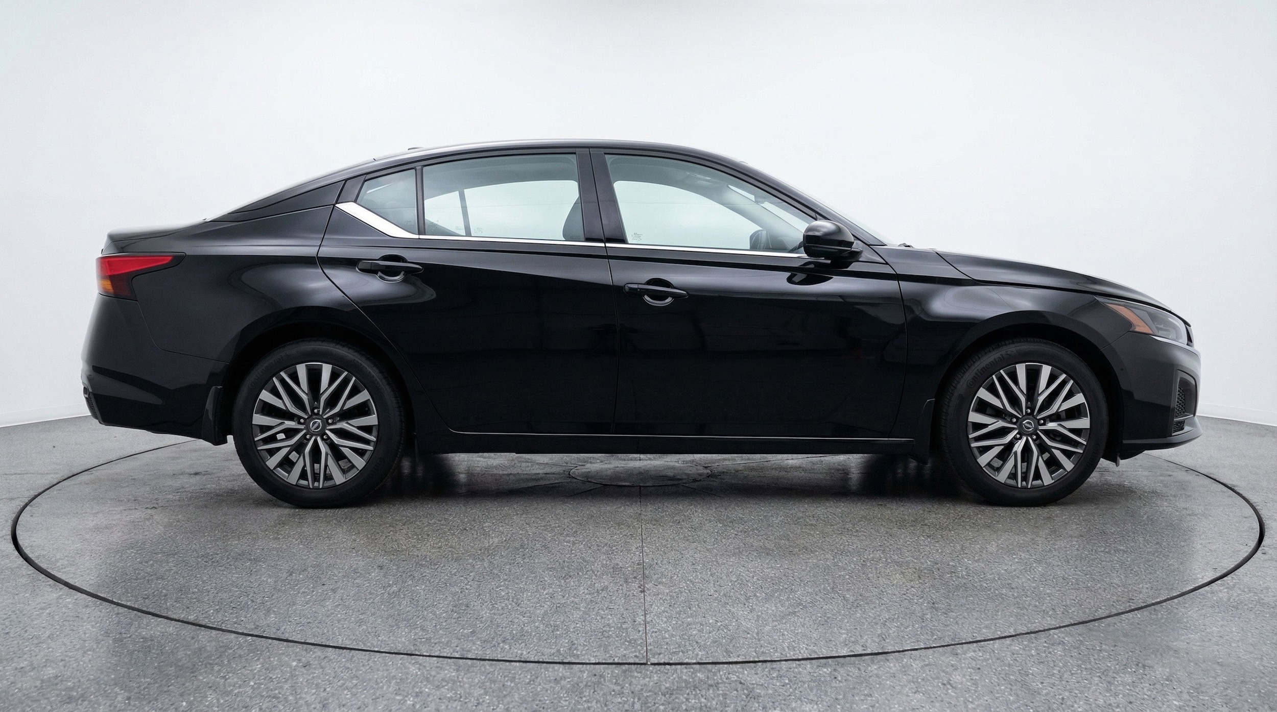 Thumbnail: 2025 Nissan Altima - 11