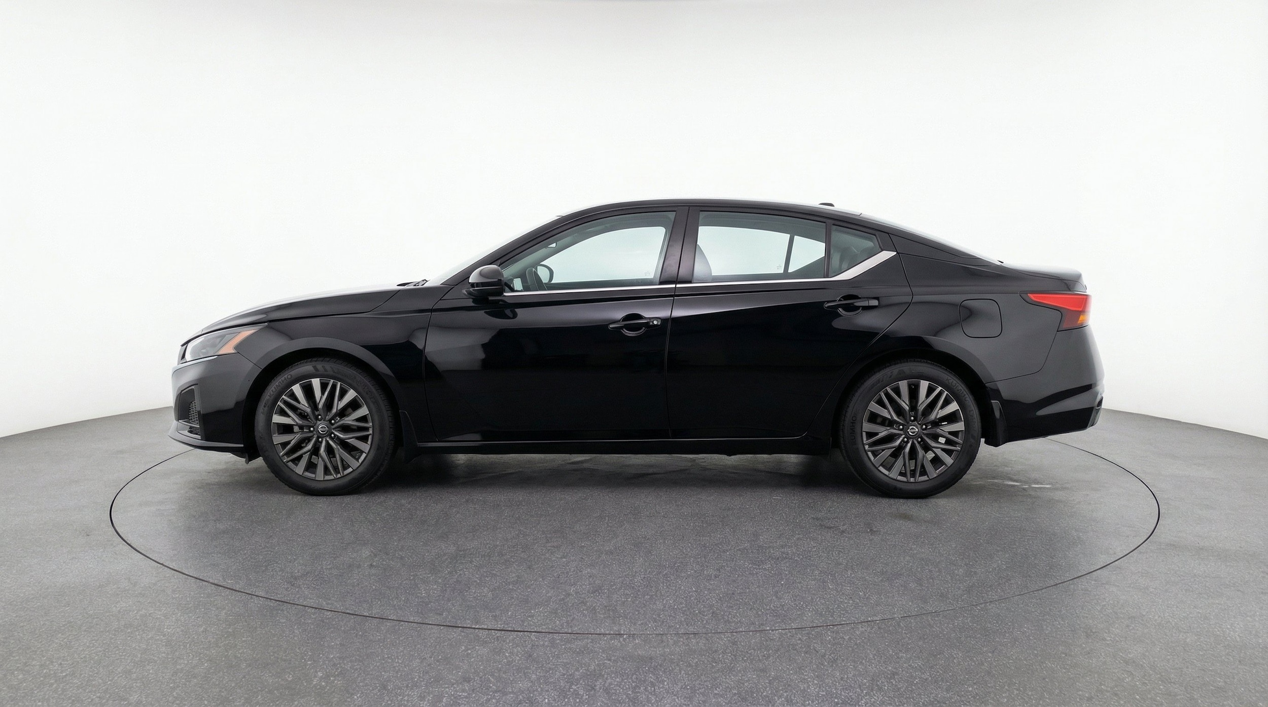 Thumbnail: 2026 Nissan Altima - 5