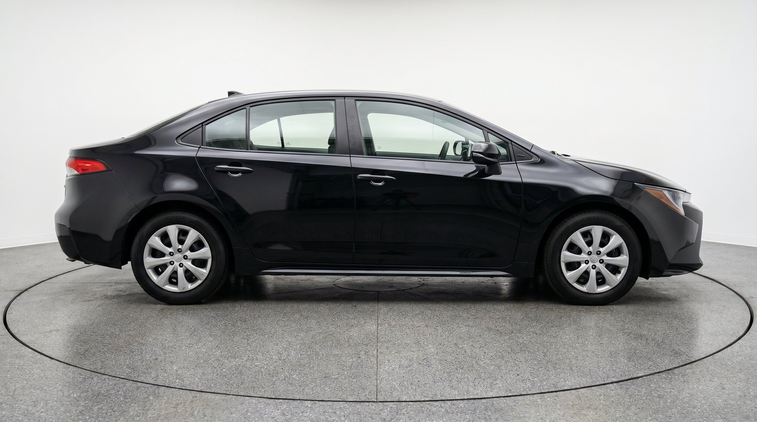 Thumbnail: 2025 Toyota Corolla - 11