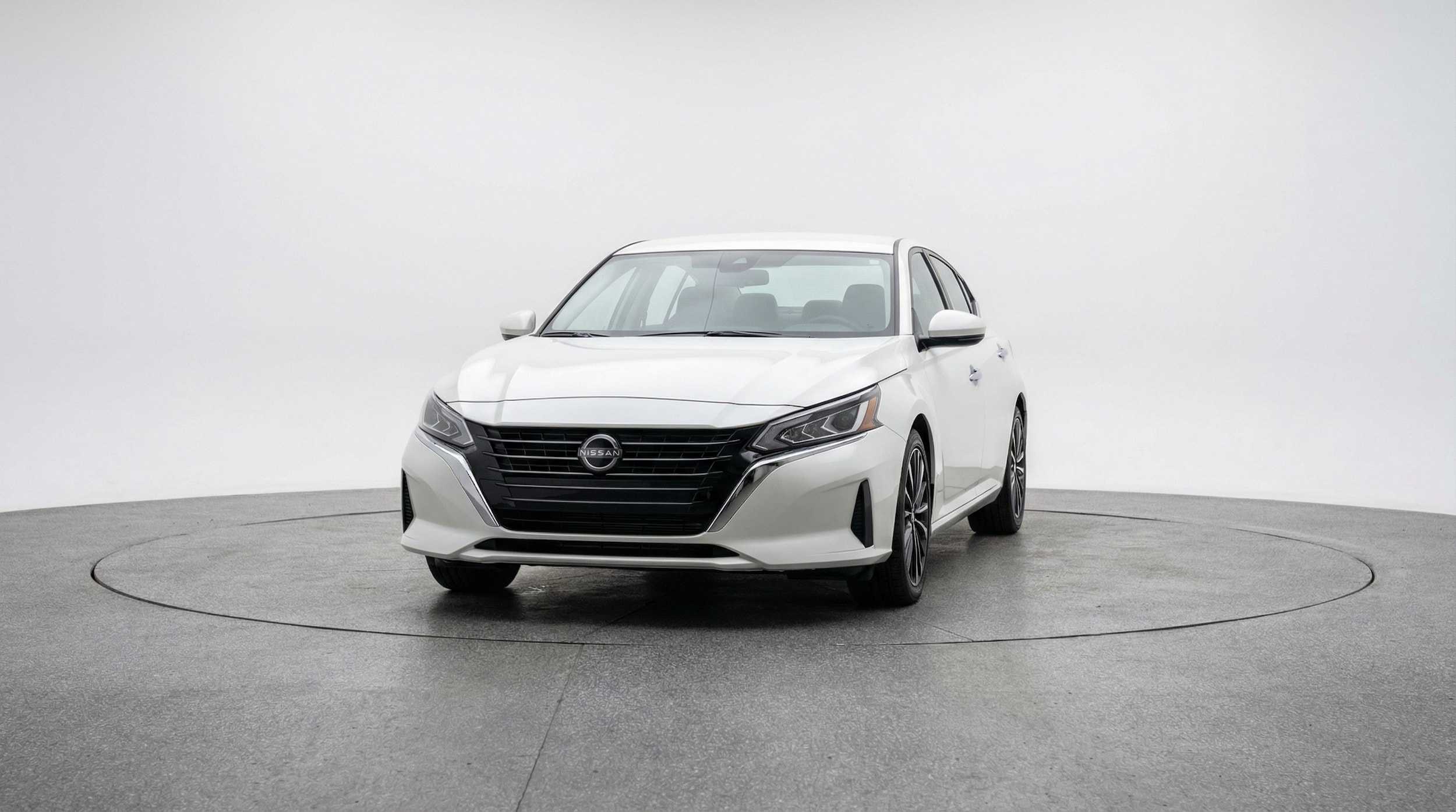 Thumbnail: 2025 Nissan Altima - 2