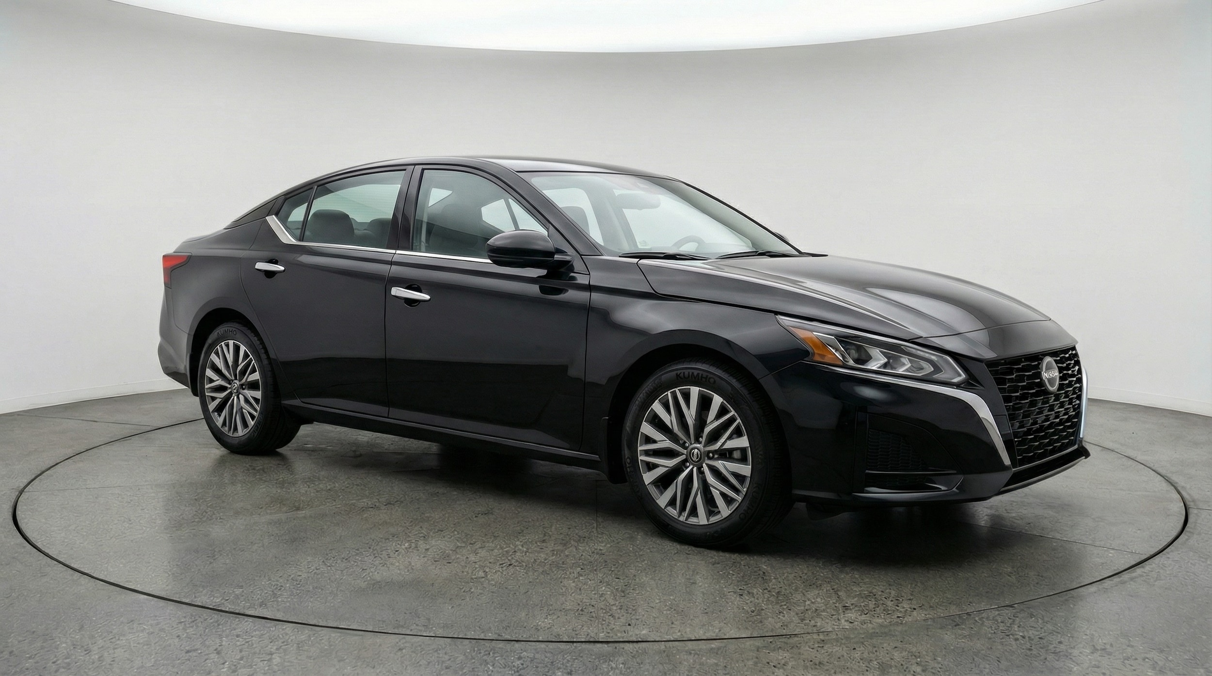 Thumbnail: 2025 Nissan Altima - 1