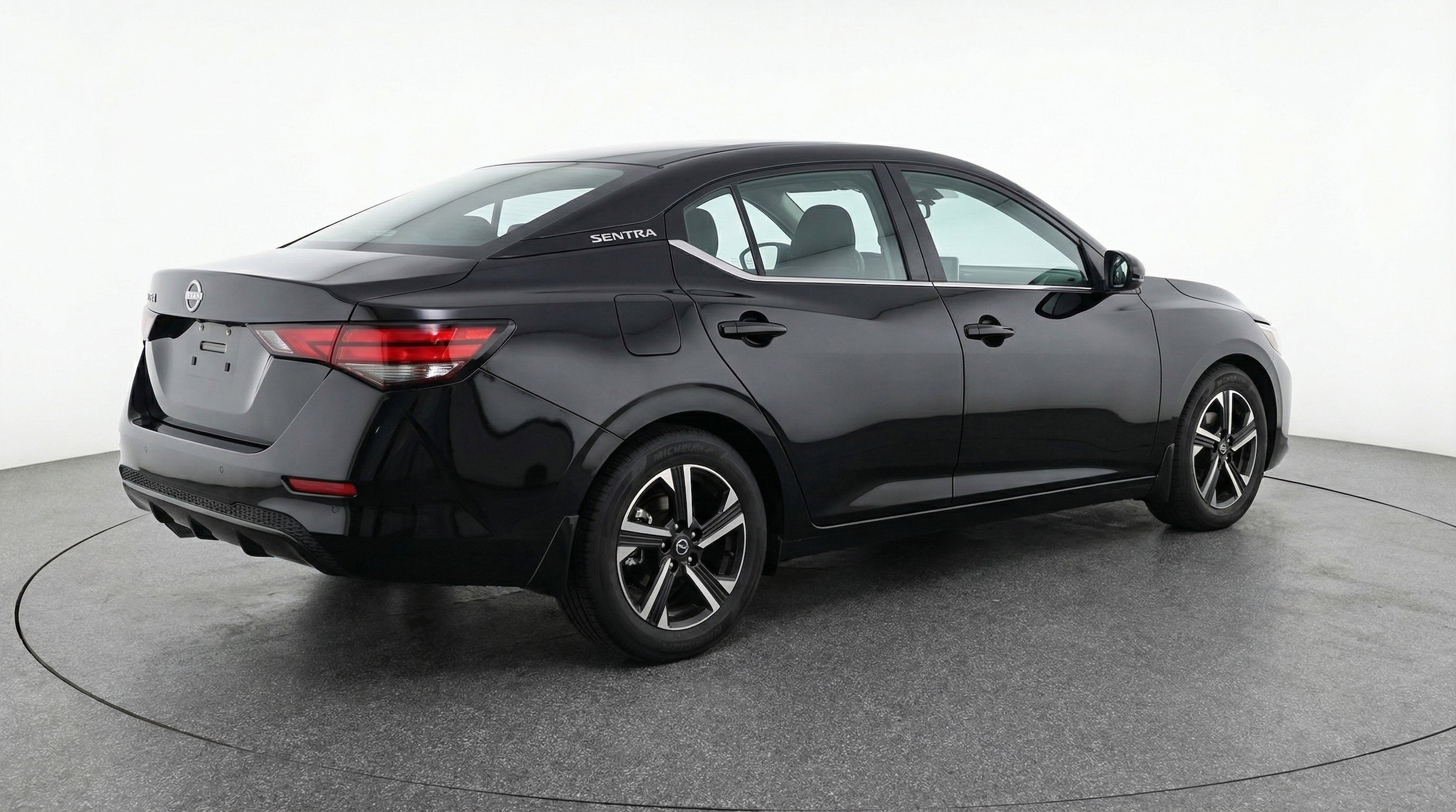 Thumbnail: 2025 Nissan Sentra - 9