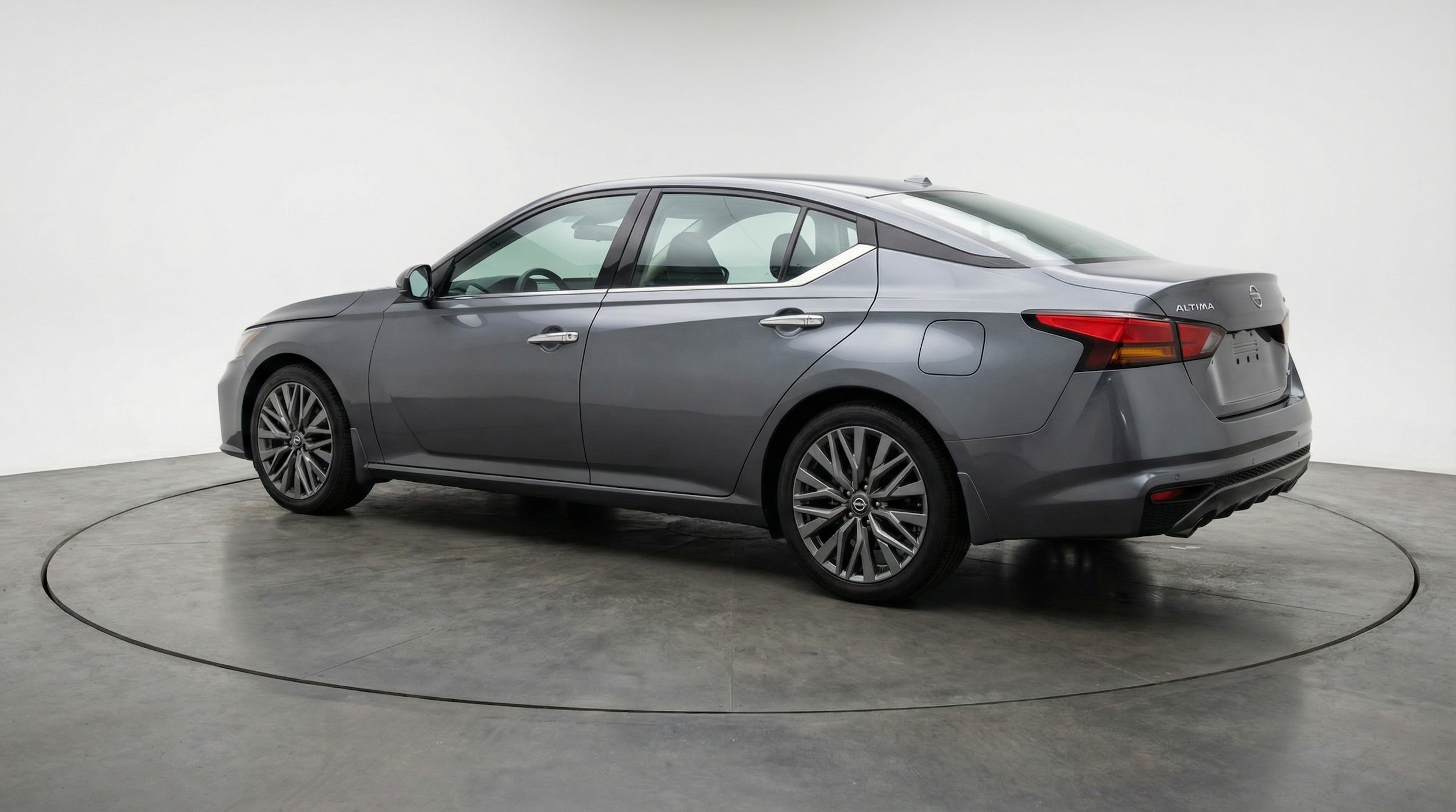 Thumbnail: 2025 Nissan Altima - 5